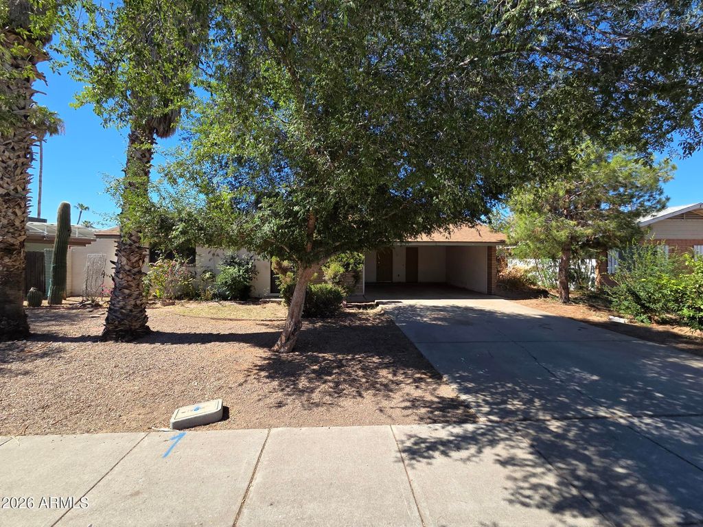 Photo of 2217 W Dahlia Drive, Phoenix, AZ 85029 (MLS # 7056533)