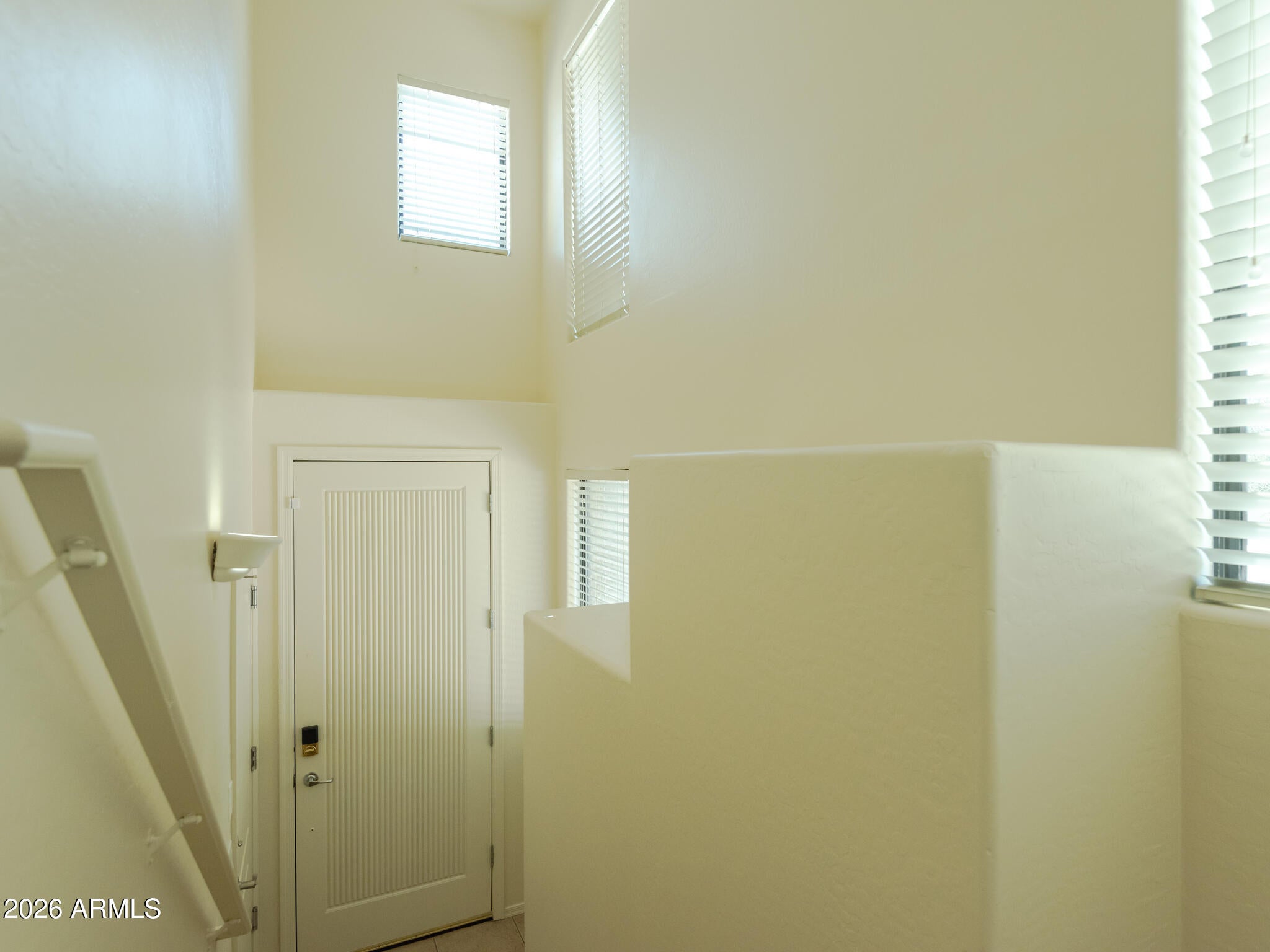 705 W QUEEN CREEK Road 2176