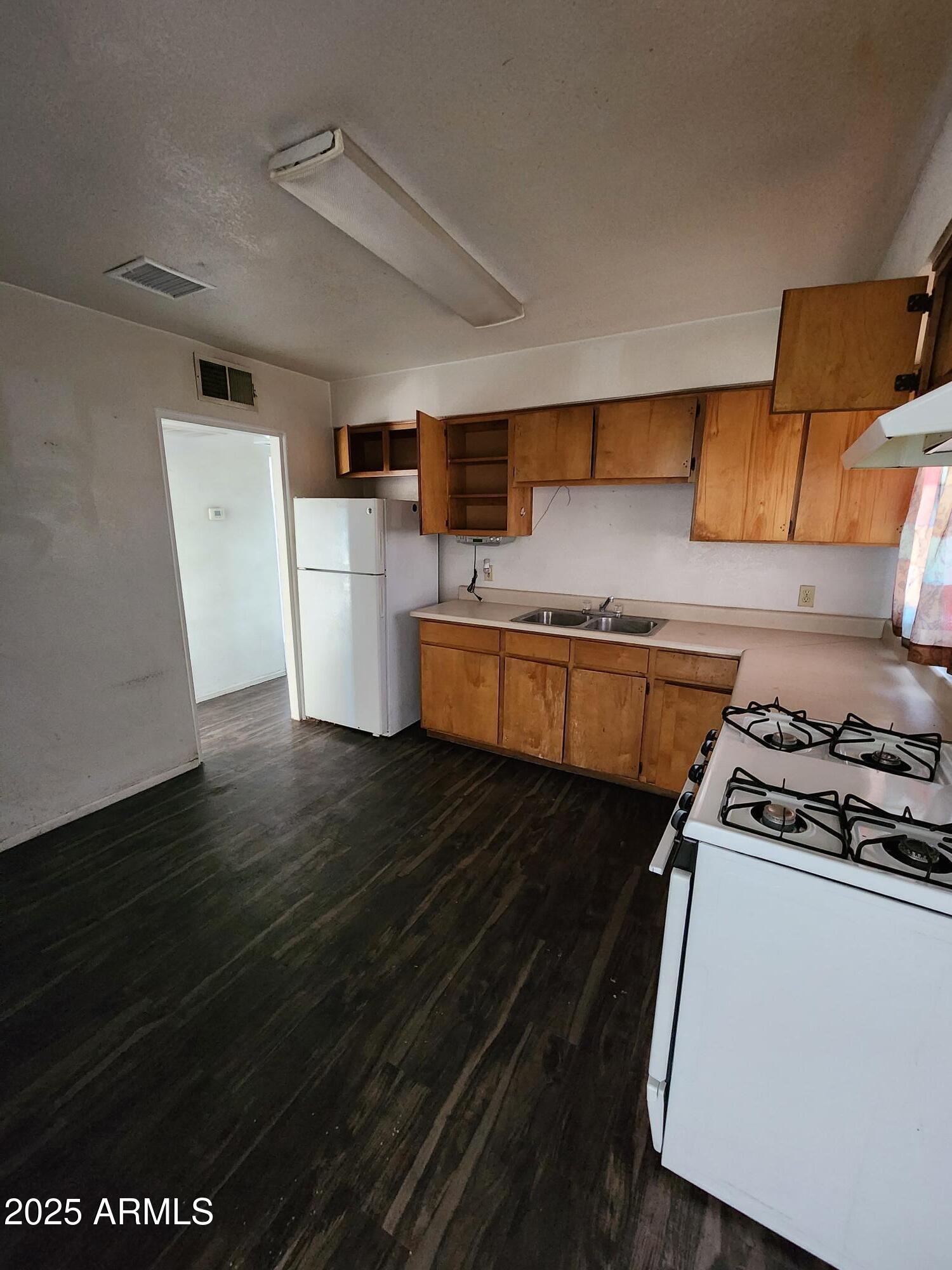 2244 W GEORGIA Avenue