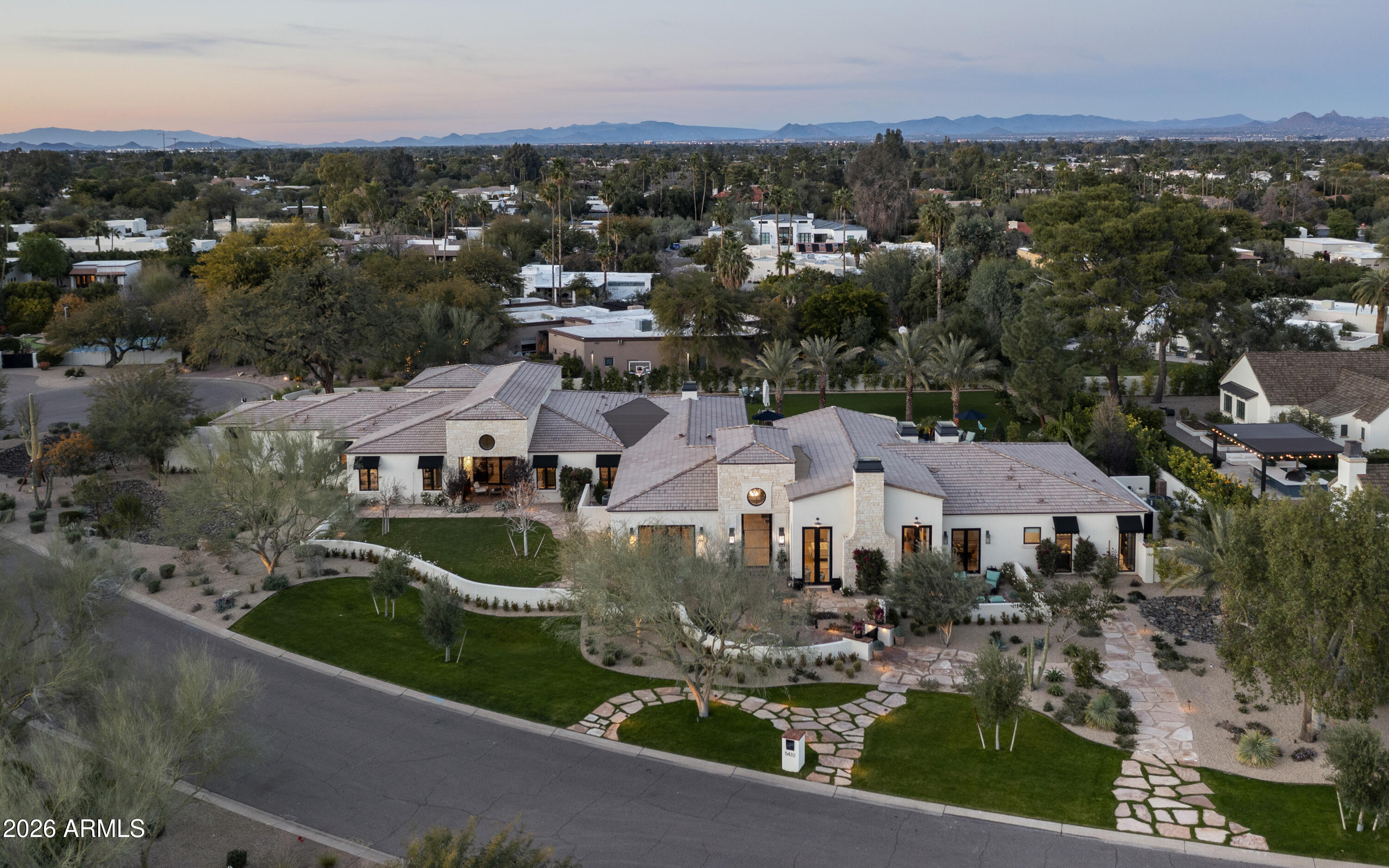 5432 E VIA DEL CIELO --