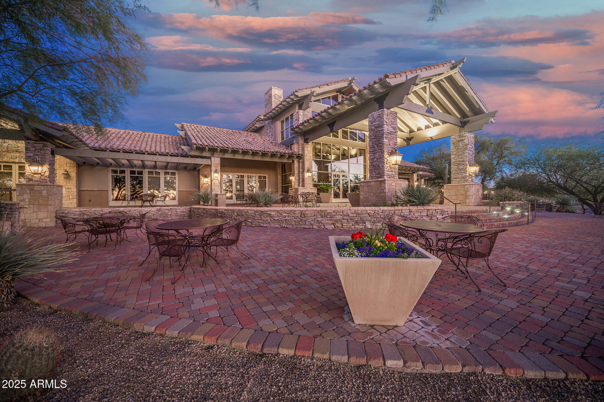 LAS SENDAS - Residential