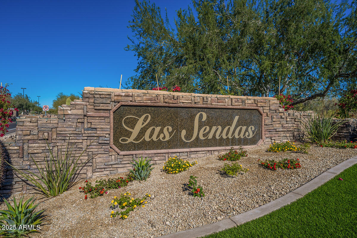 LAS SENDAS - Residential