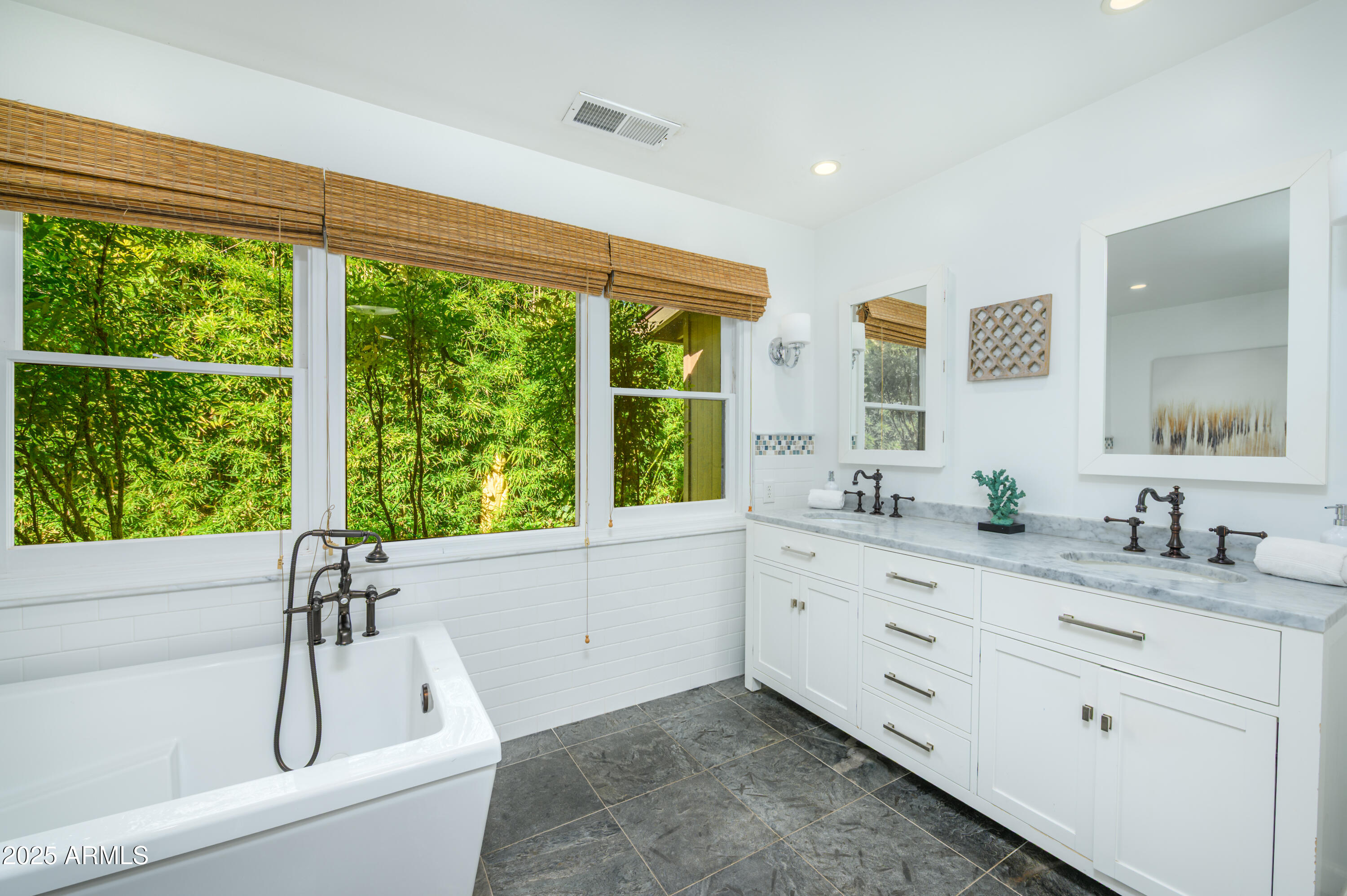08.02 - SIERRA VISTA-MOUNTAIN VILLAS-CHIMNEY FLATS-ORCHARDS-HARTS V- JUNIPER HILLS - BRADLEY YAVAP - Residential