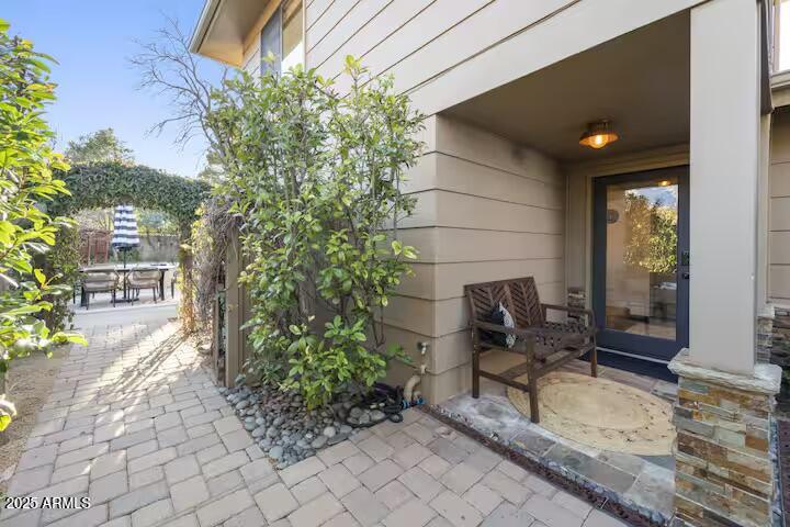 08.02 - SIERRA VISTA-MOUNTAIN VILLAS-CHIMNEY FLATS-ORCHARDS-HARTS V- JUNIPER HILLS - BRADLEY YAVAP - Residential