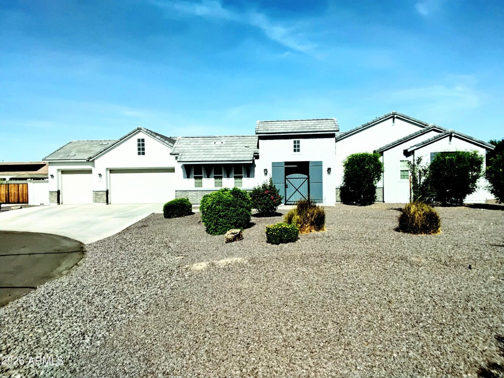 Photo of 6432 N Cecil Court, Litchfield Park, AZ 85340 (MLS # 7061282)