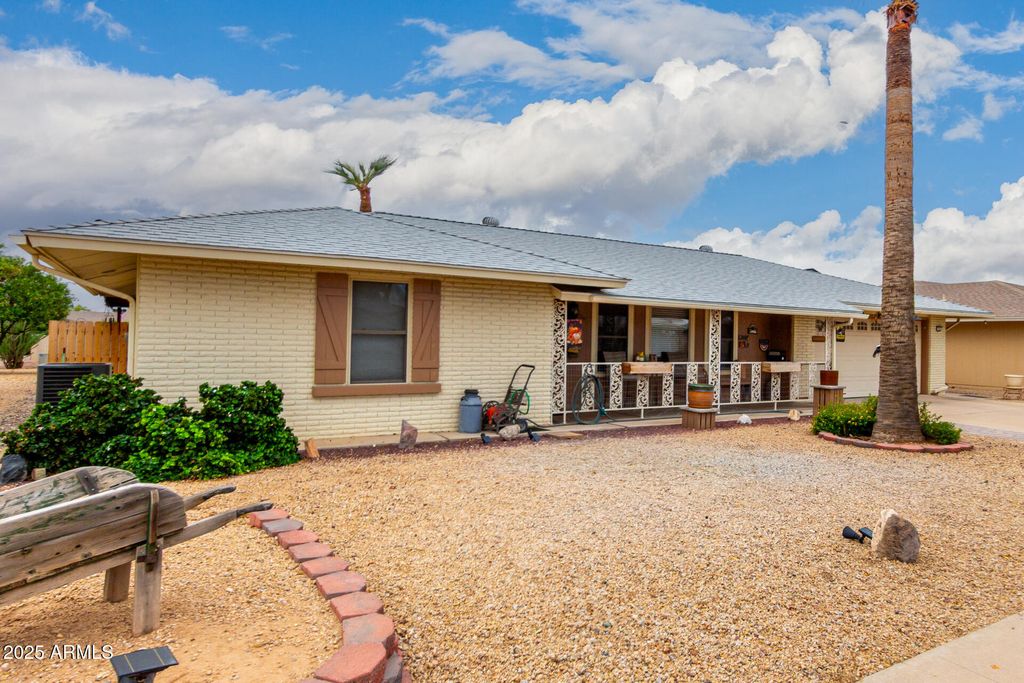Photo of 9517 W Indian Hills Drive, Sun City, AZ 85351 (MLS # 6931902)