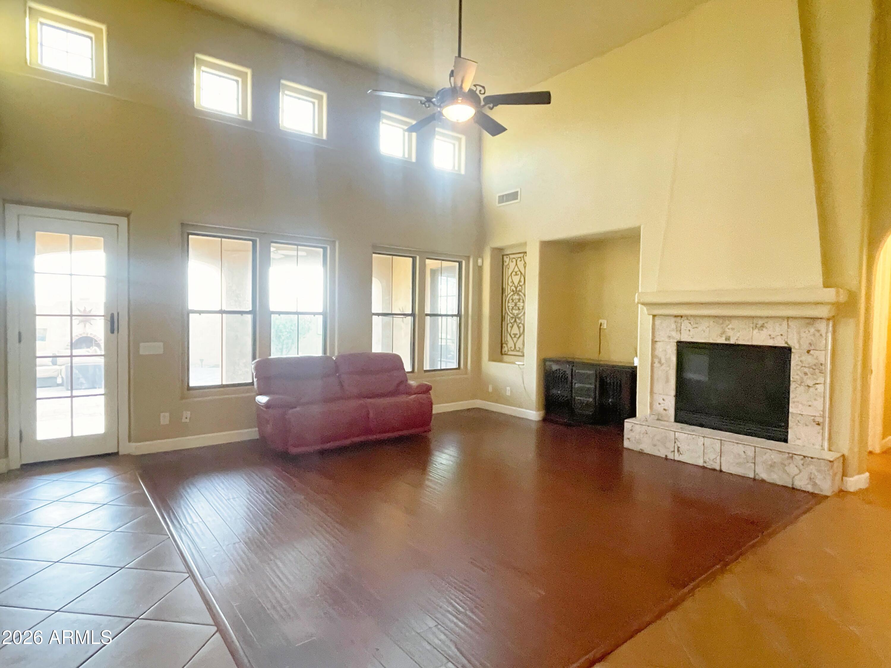 9443 E Ironwood Bend