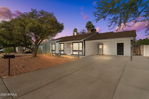 Single Family Residence in Phoenix AZ 18007 34TH Lane.jpg