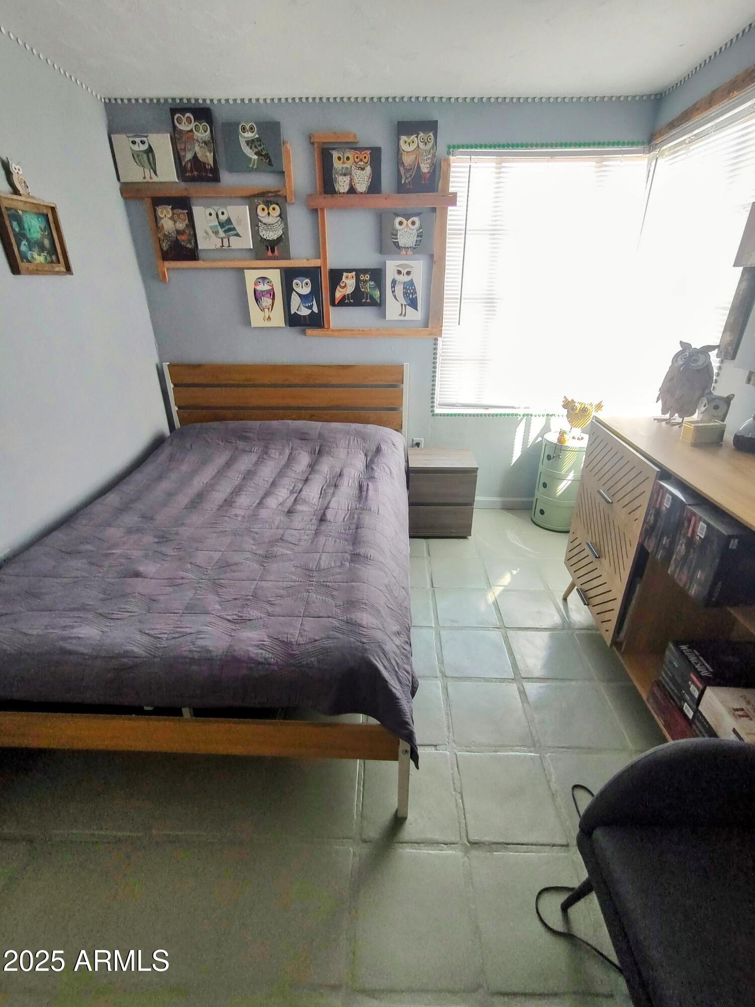 119 E 4TH Street