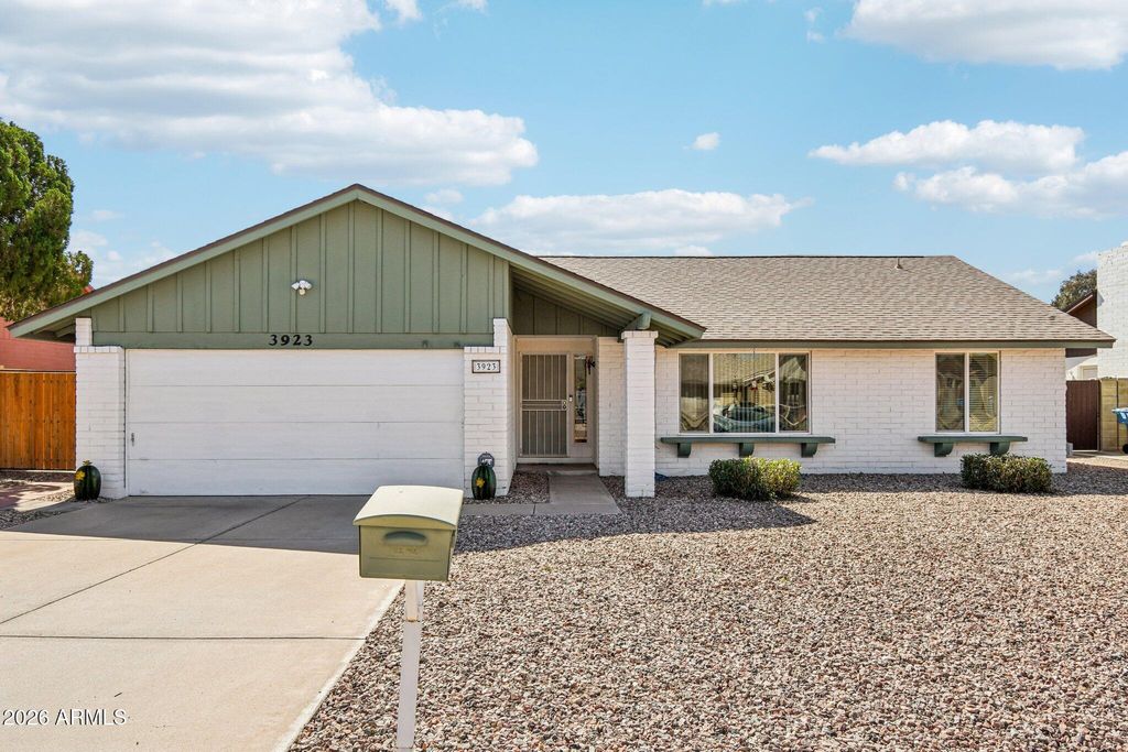 Photo of 3923 W Aster Drive, Phoenix, AZ 85029 (MLS # 6999522)