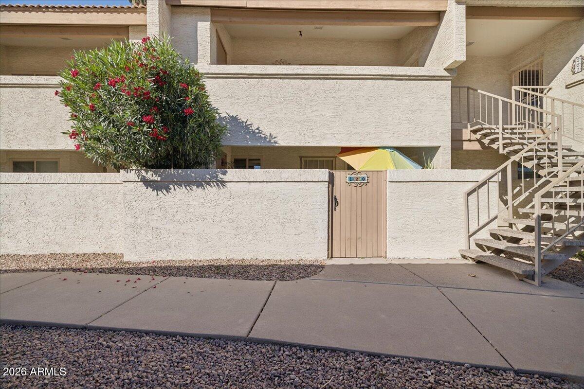 4150 E CACTUS Road 120
