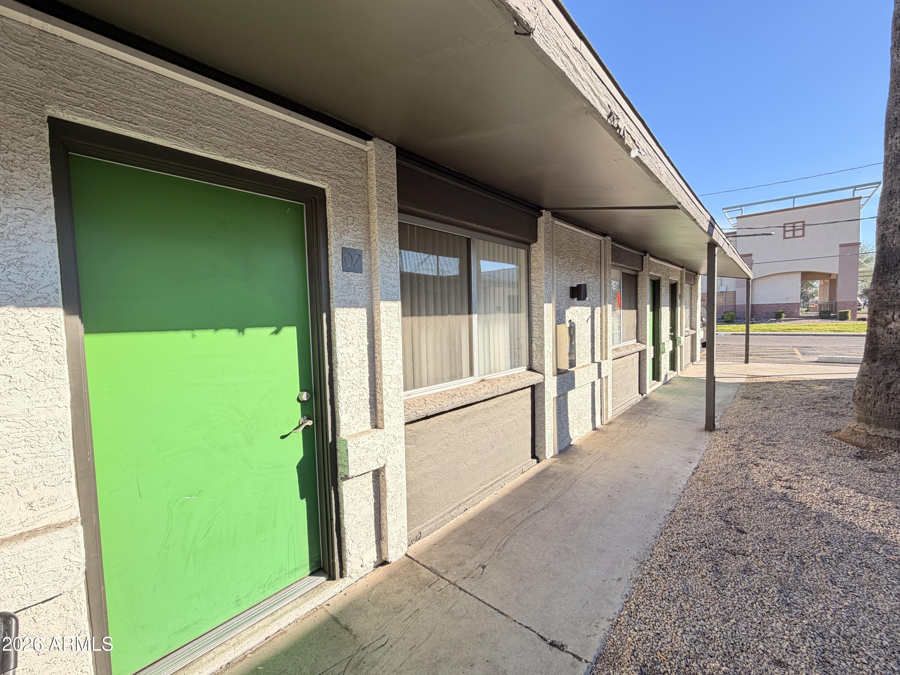 6802 W GLENDALE Avenue 7