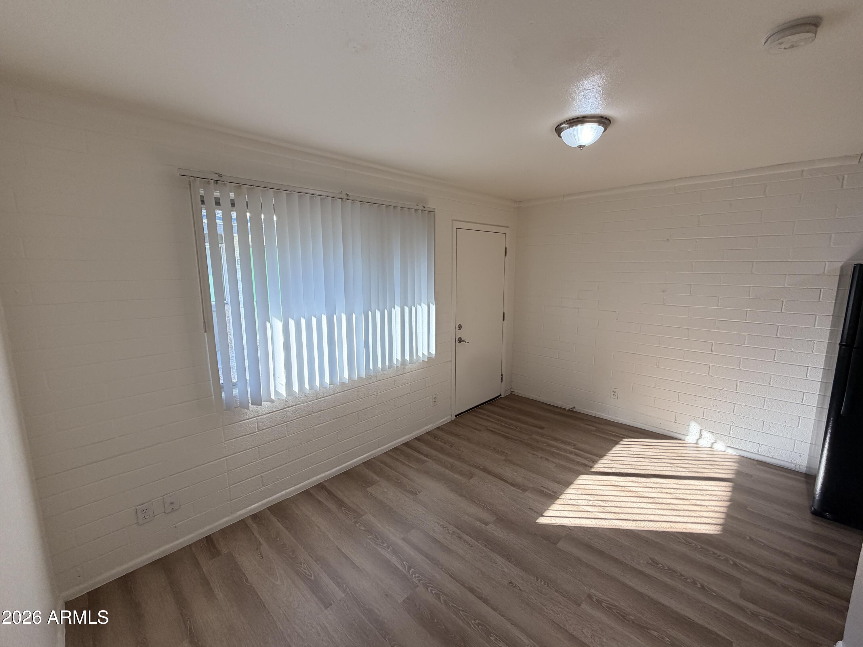 6802 W GLENDALE Avenue 7