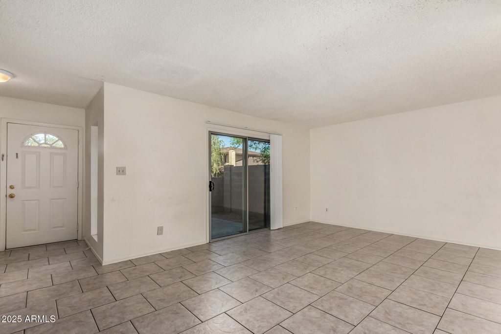 Photo of 1626 W Village Way, Tempe, AZ 85282 (MLS # 6931117)