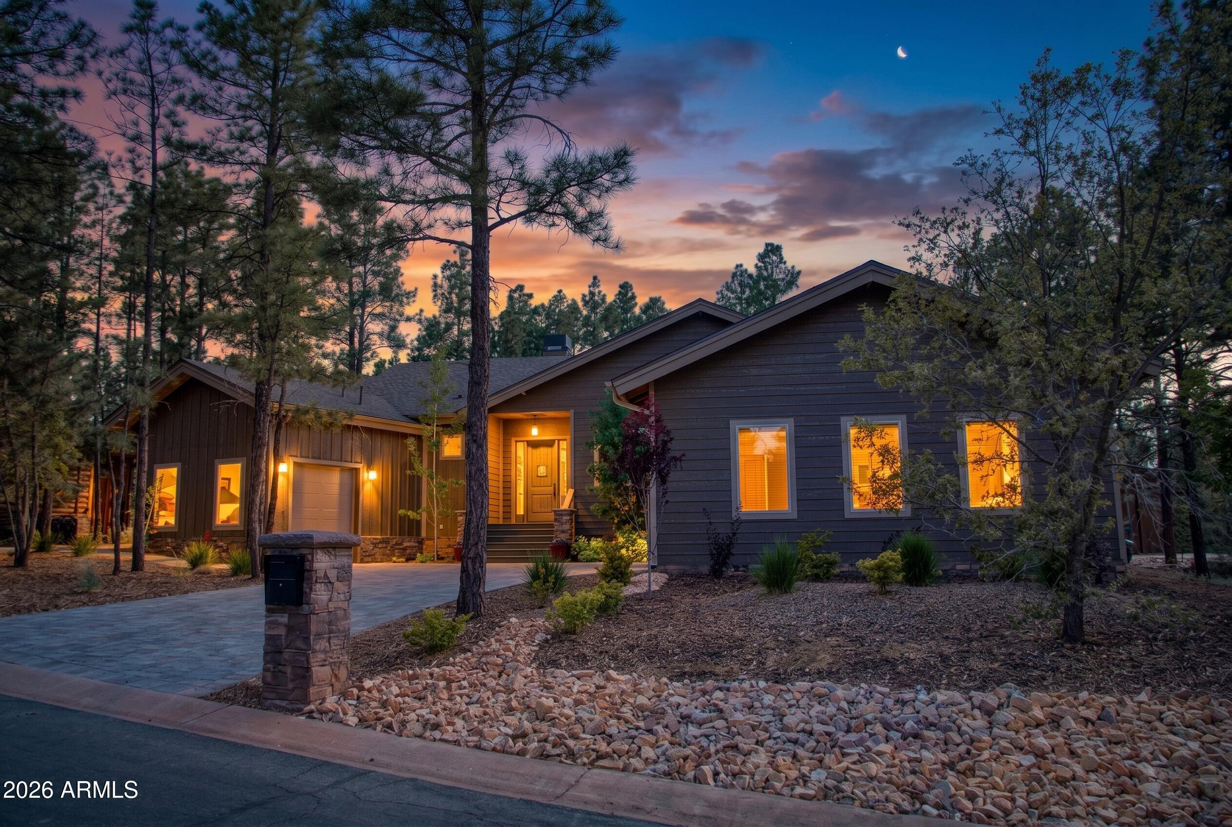 3361 W MARIPOSA Lane