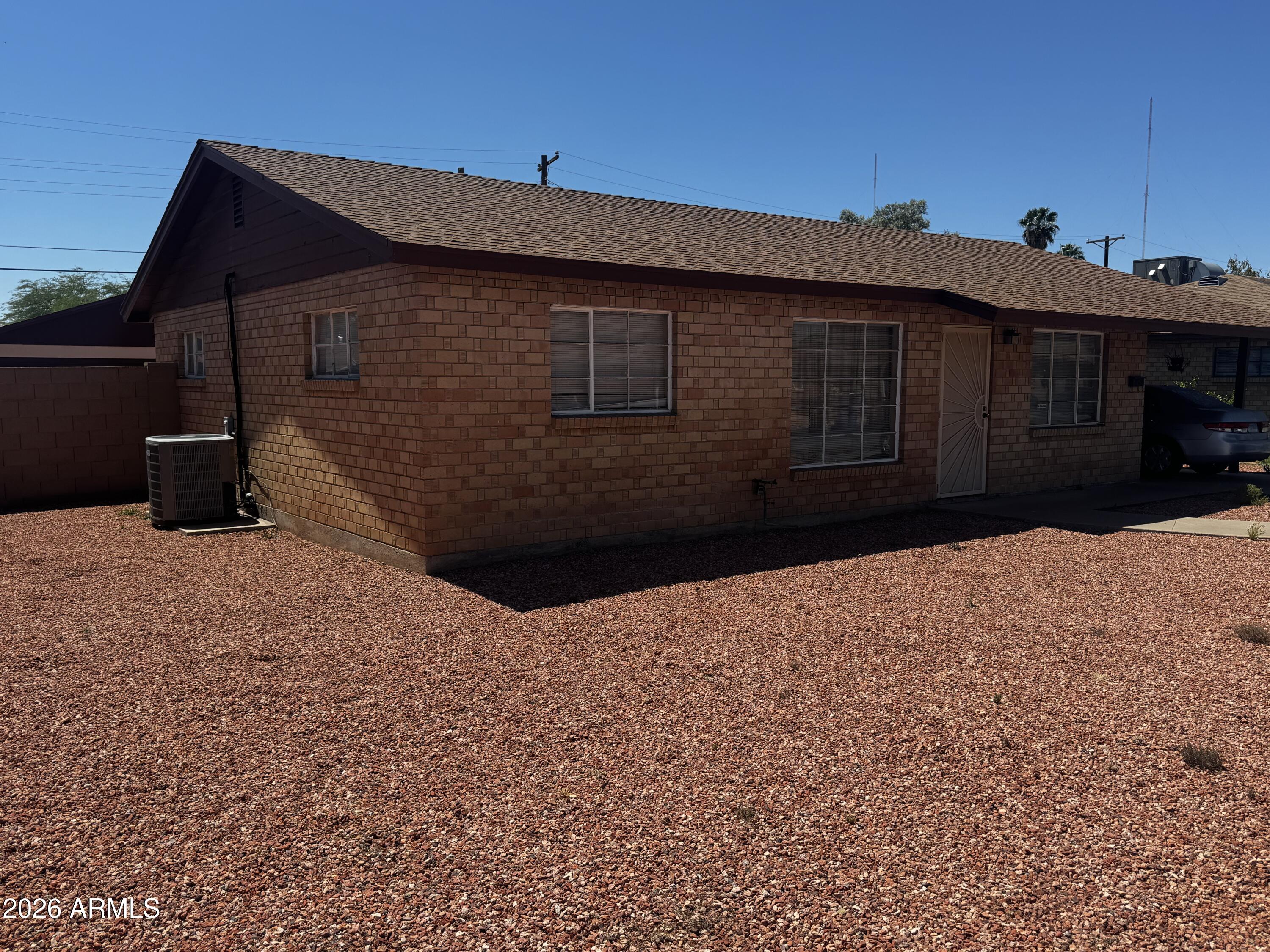 2743 W Ocotillo Road