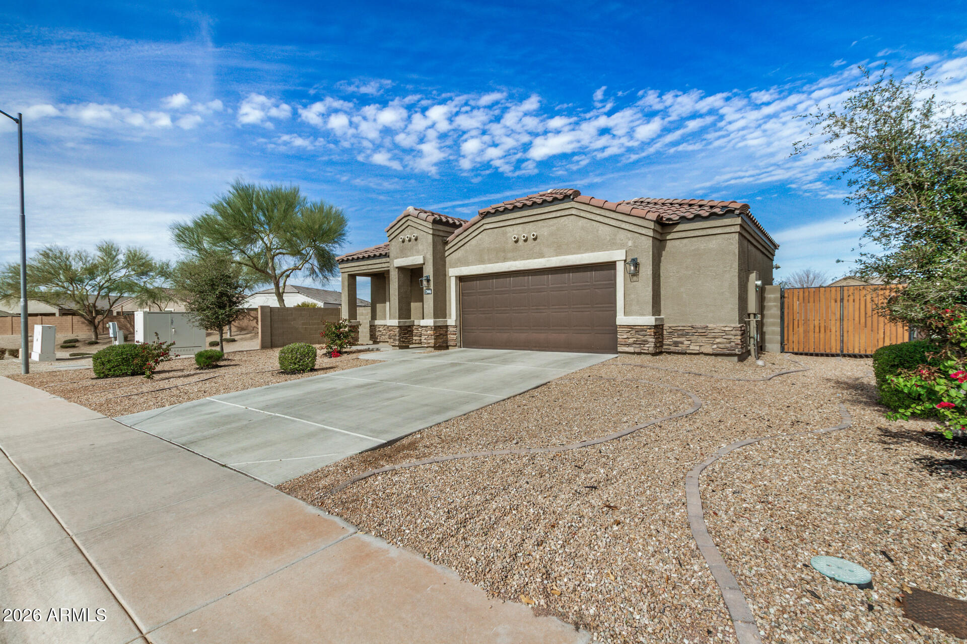 2446 E ALIDA Trail
