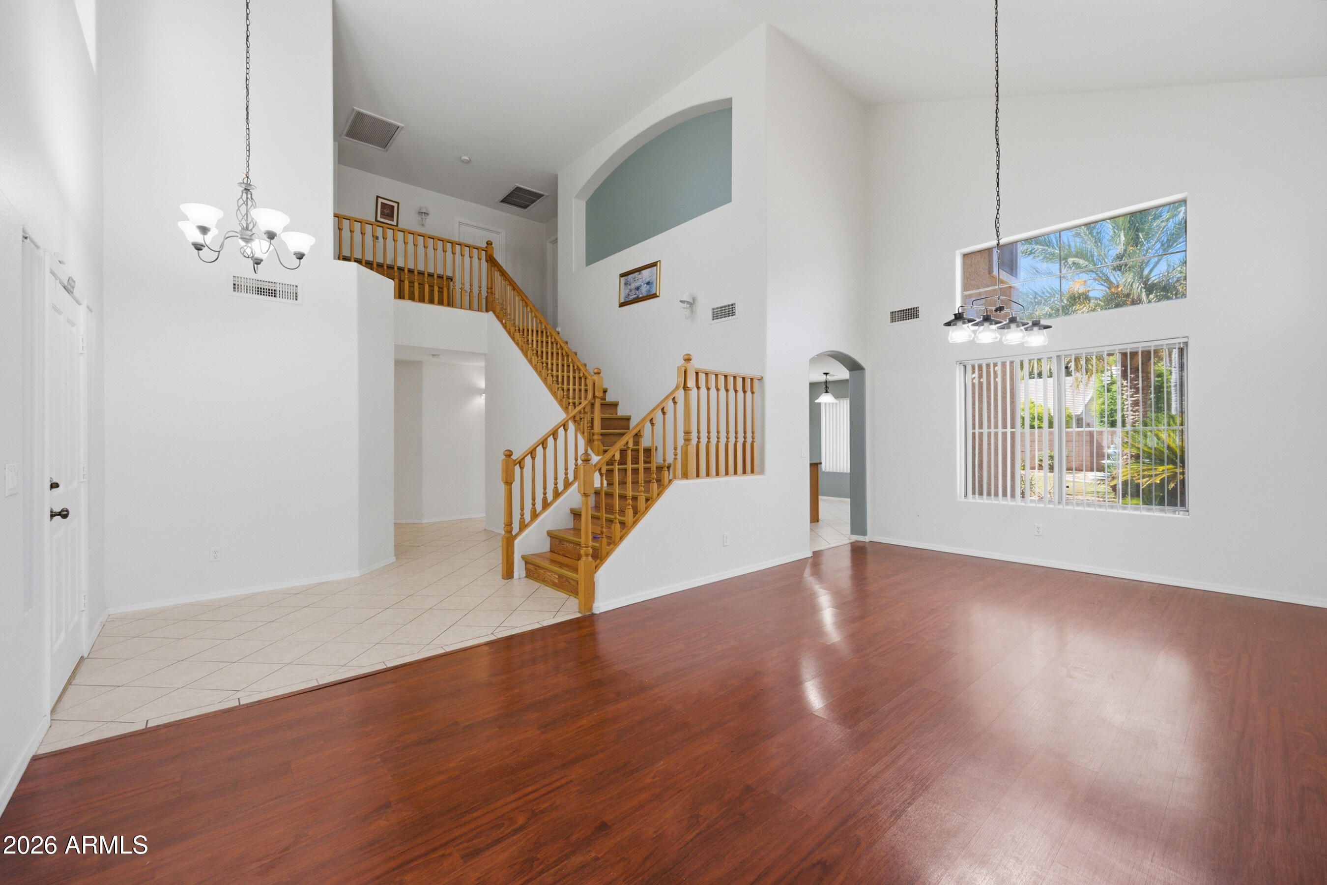 3358 E PARK Avenue