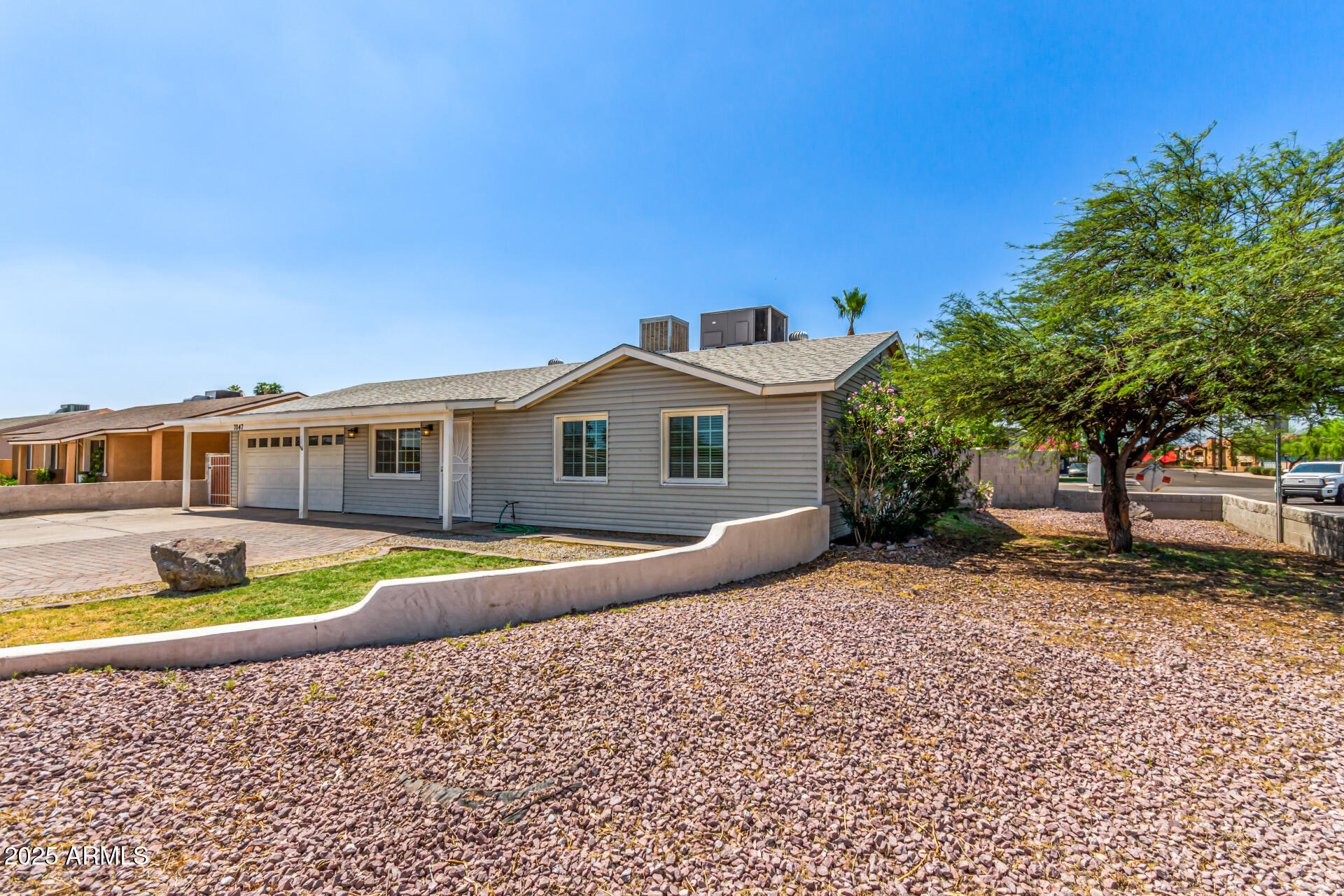 7047 W ALMERIA Road