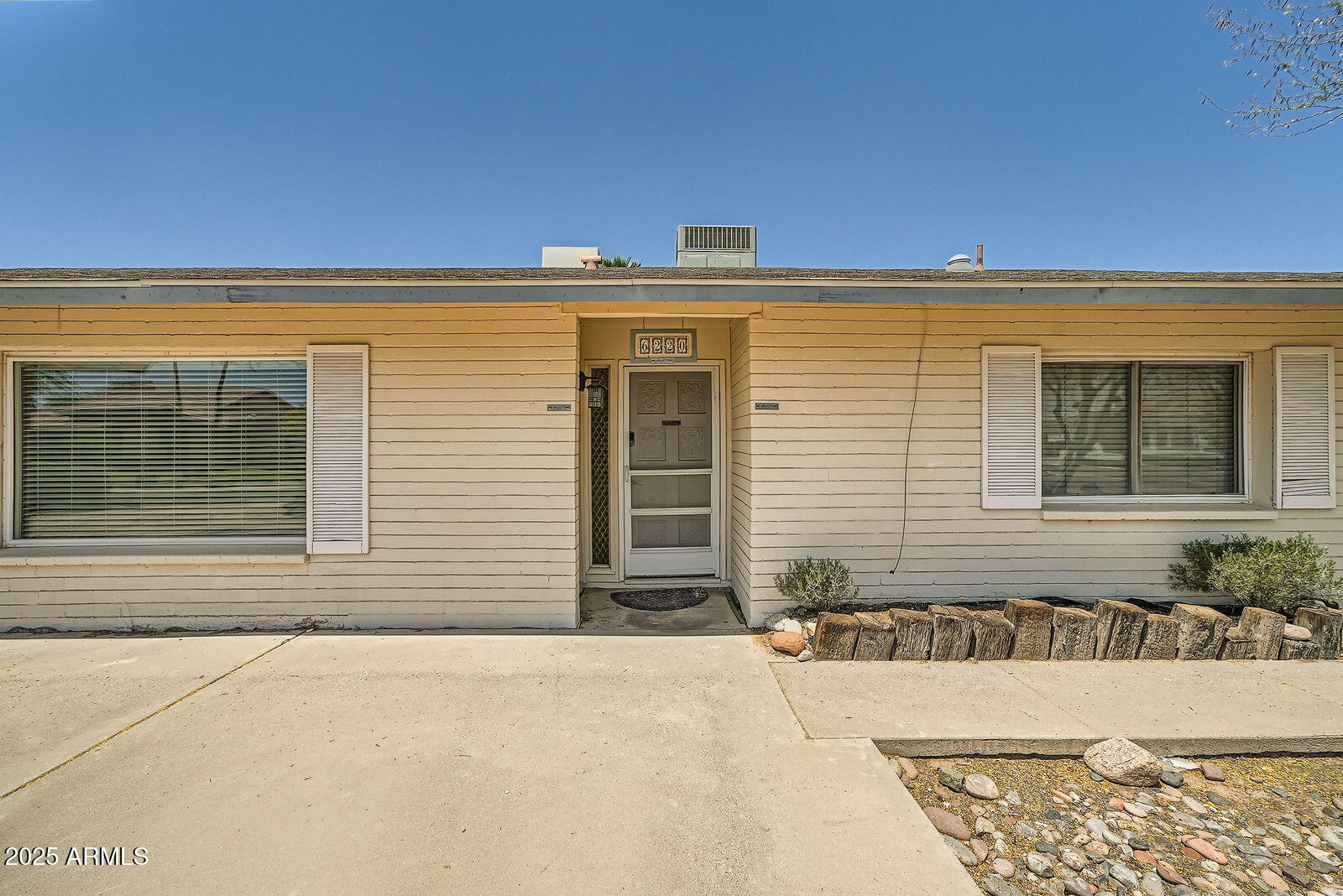 6220 E Gold Dust Avenue