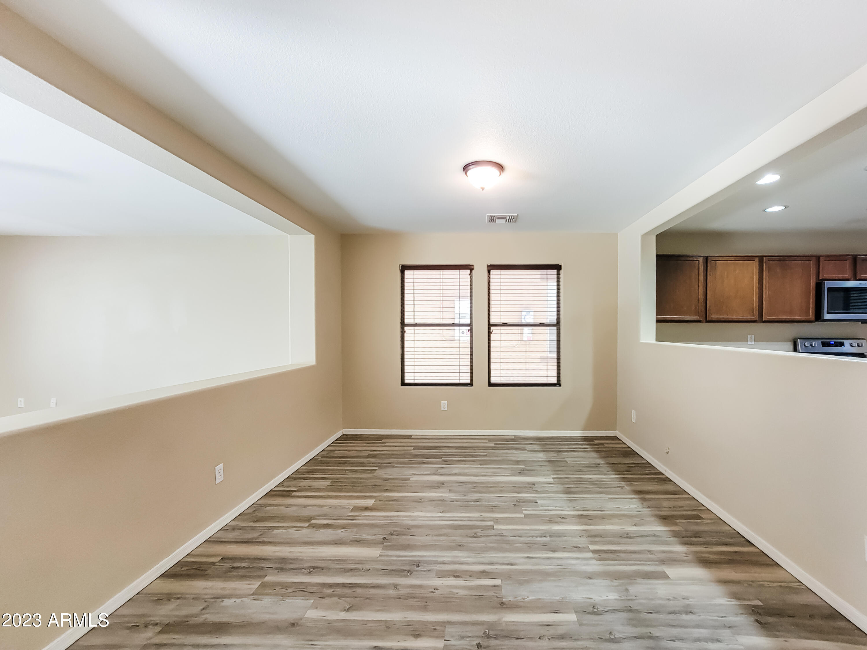 18513 W MARIPOSA Drive