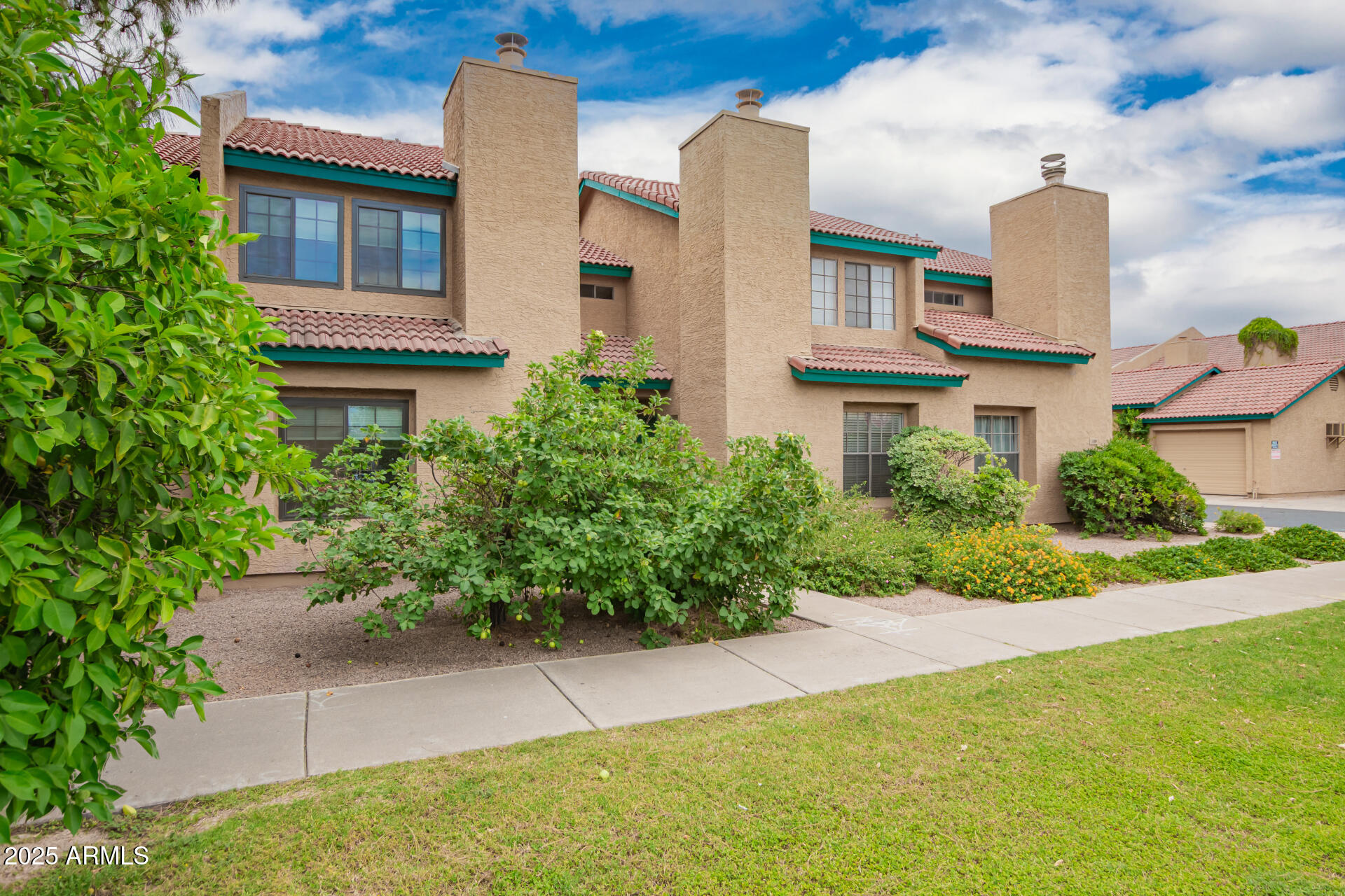 225 W 1ST Street 107