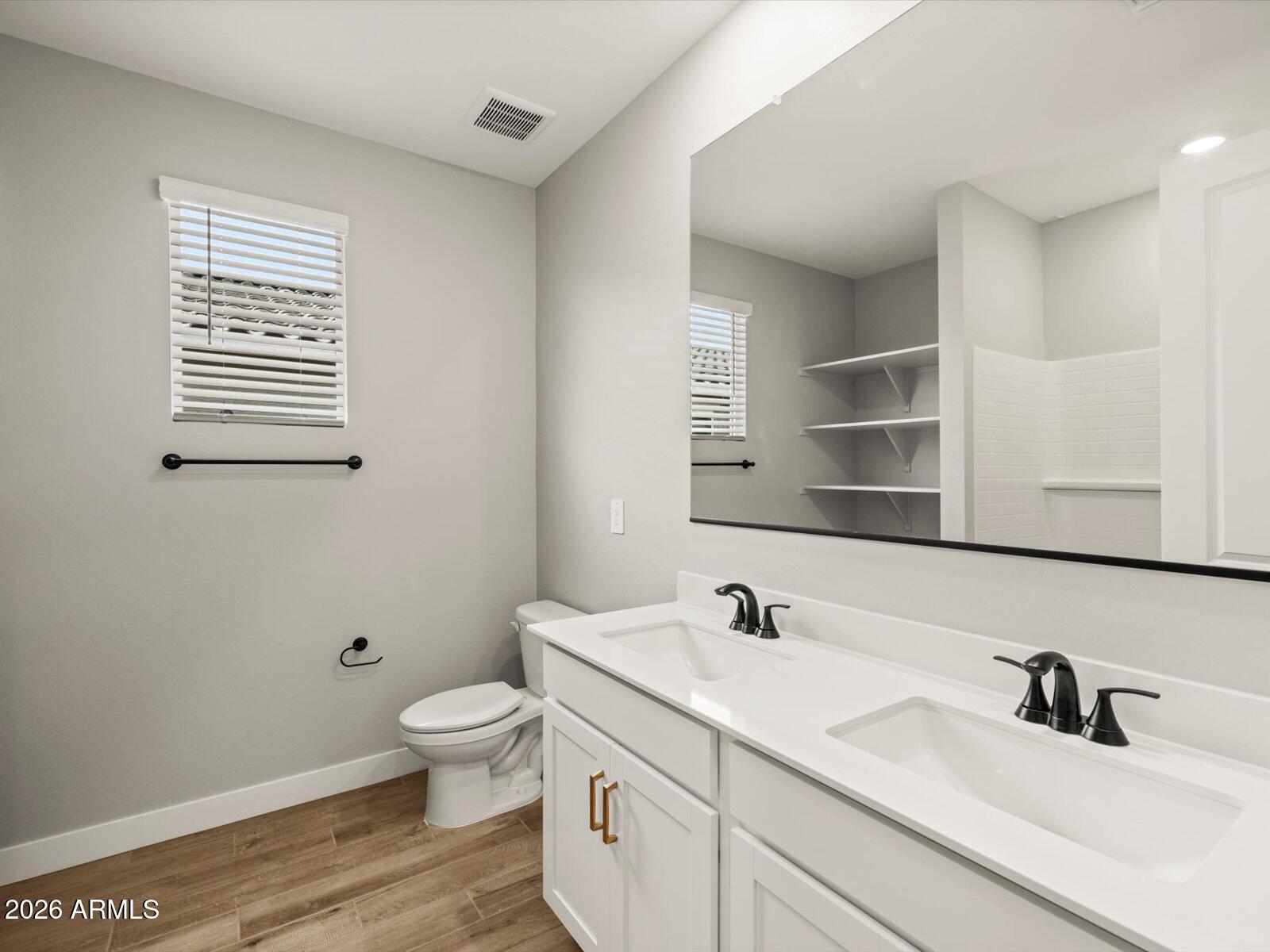 18557 W MANZANITA Drive