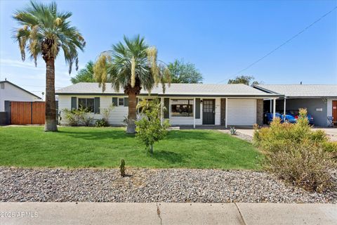 Photo of 3323 E Palm Lane, Phoenix, AZ 85008 (MLS # 7054632)