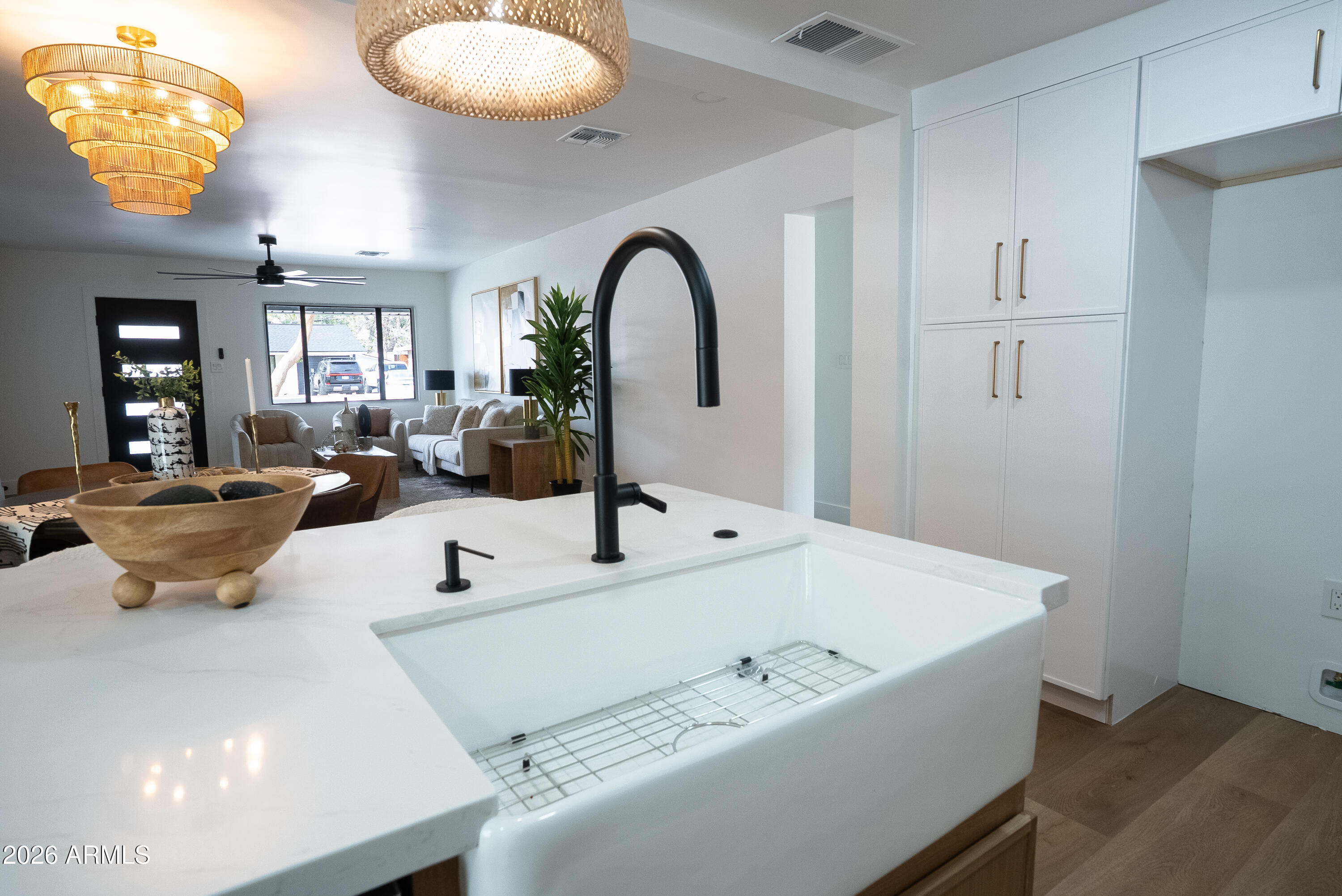 2623 E PIERSON Street