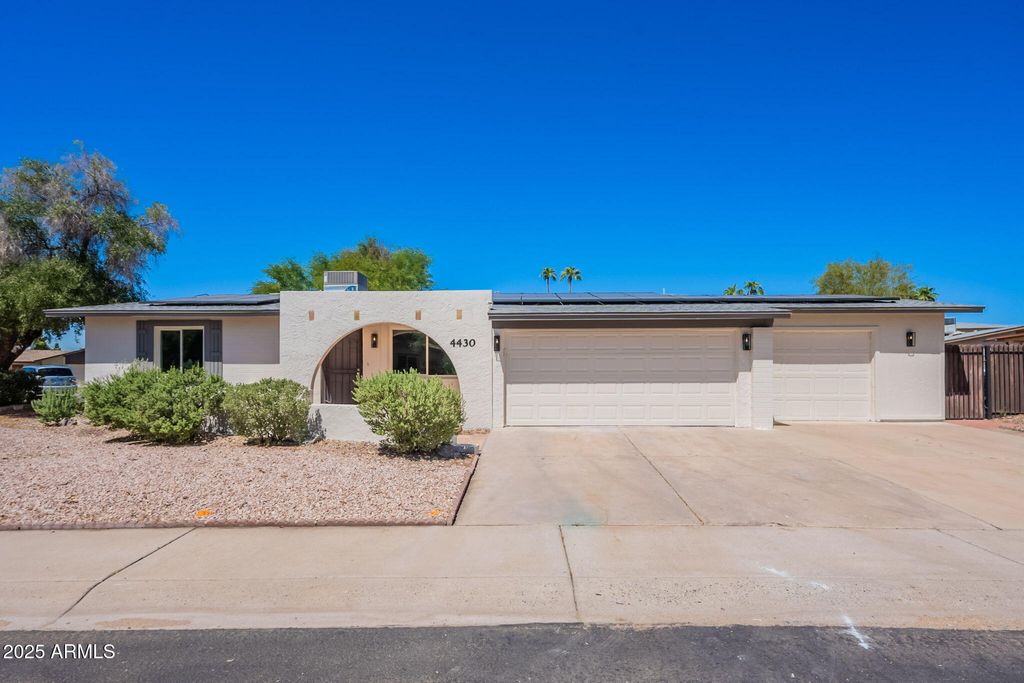 Photo of 4430 W Keating Circle, Glendale, AZ 85308 (MLS # 6919877)