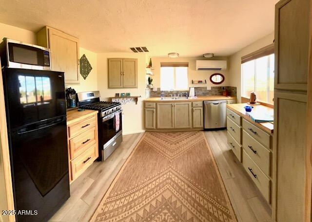 Sierra Vista Estates - Residential Lease