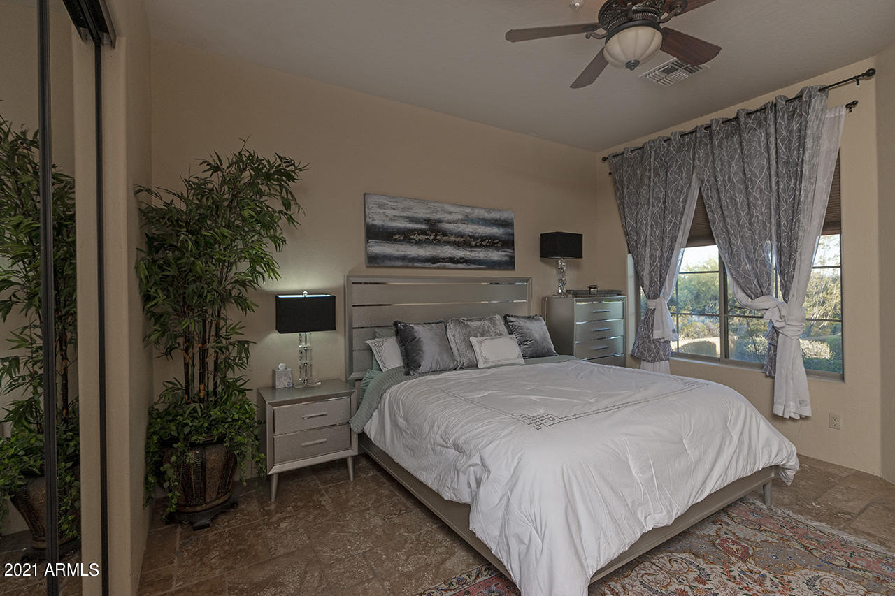 SAGUARO ESTATES - Residential