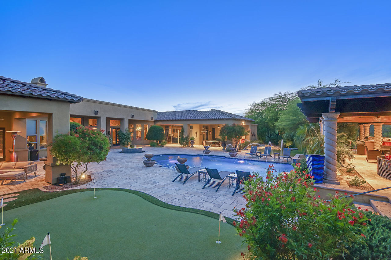 SAGUARO ESTATES - Residential