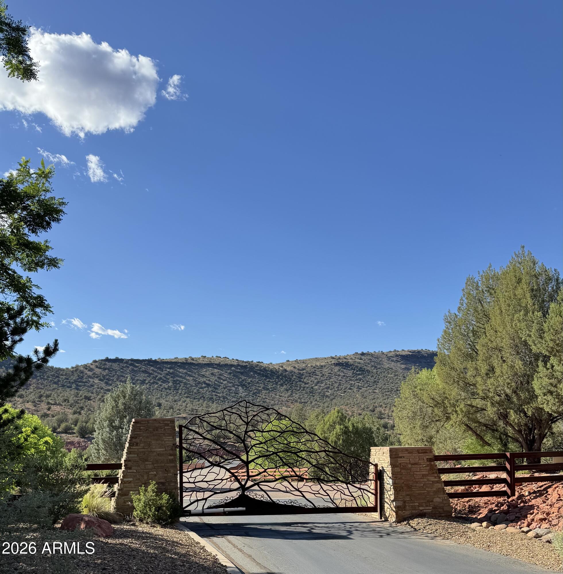 CROSS CREEK RANCH - Land