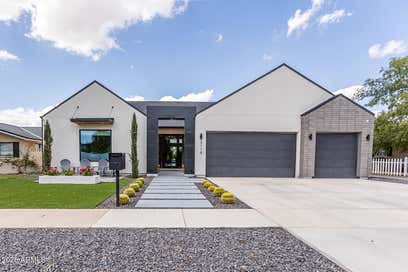 3118 N 42ND Street Phoenix AZ 85018