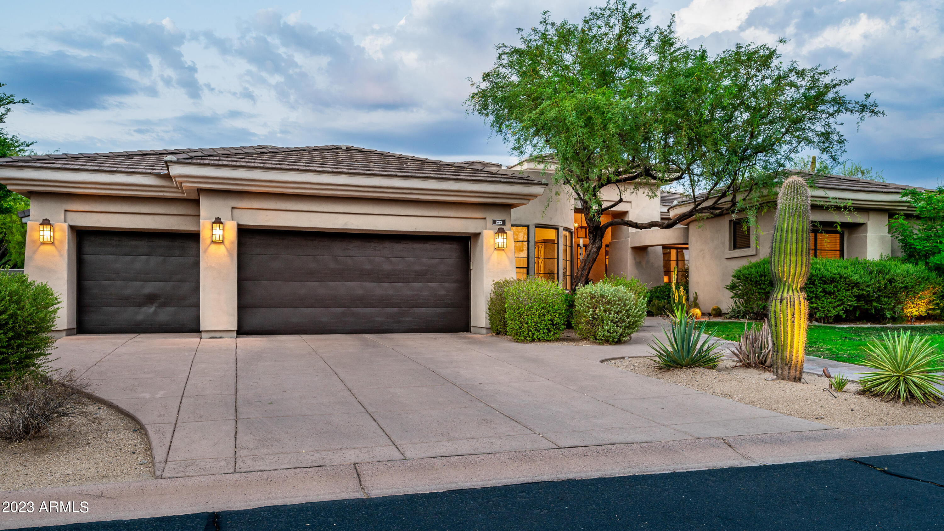 DC RANCH - Residential