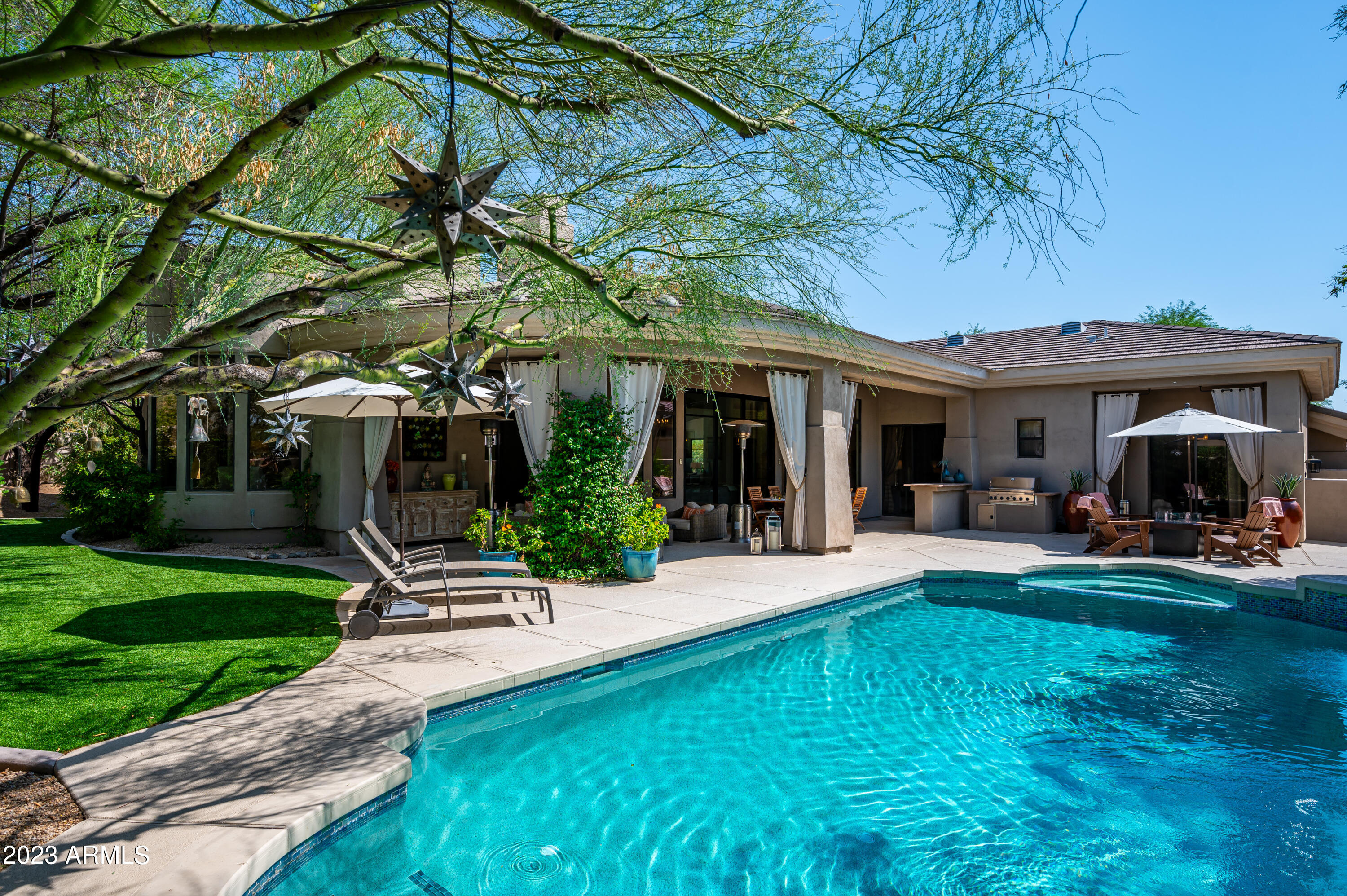 DC RANCH - Residential