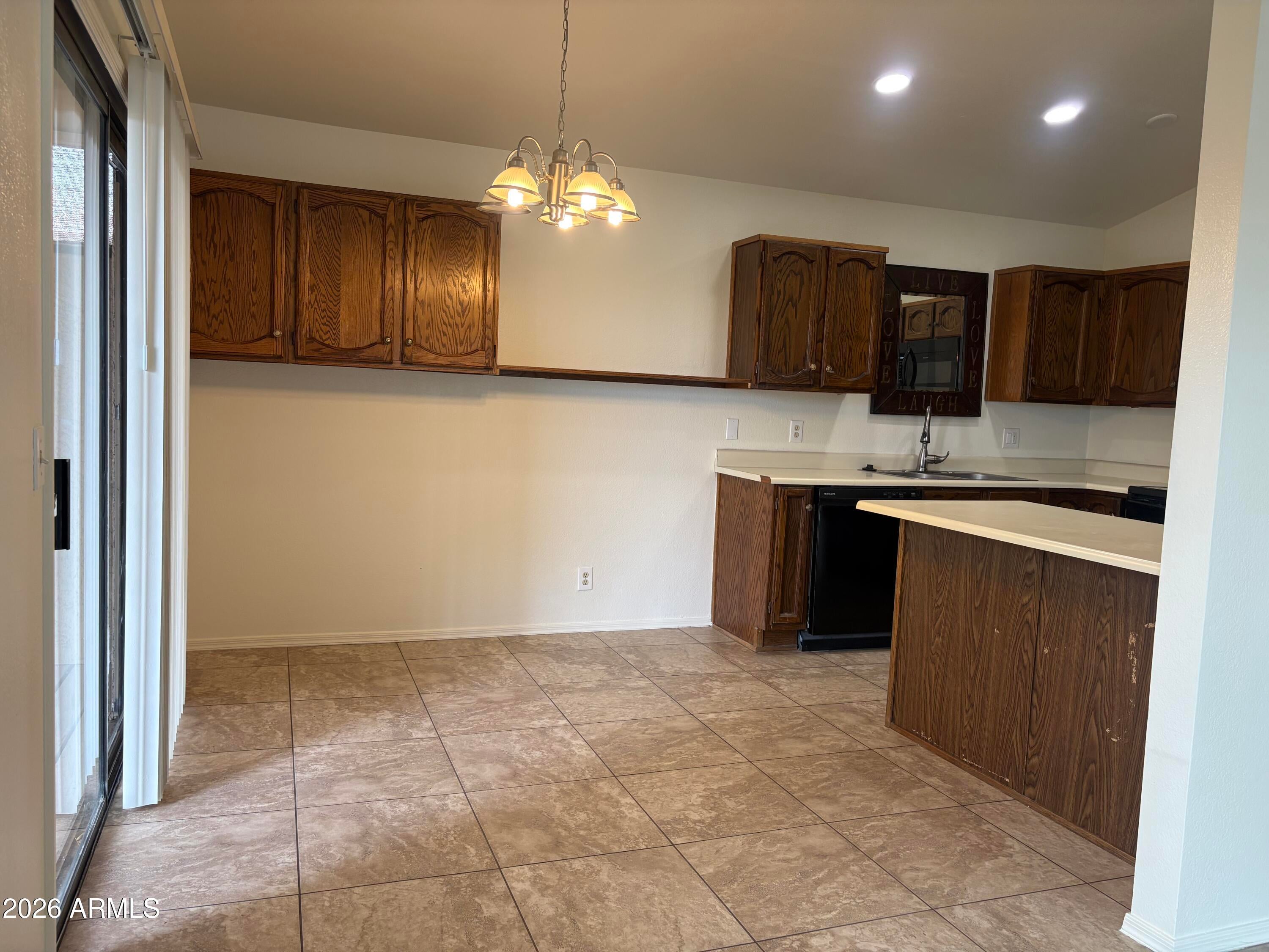 921 S VAL VISTA Drive 36