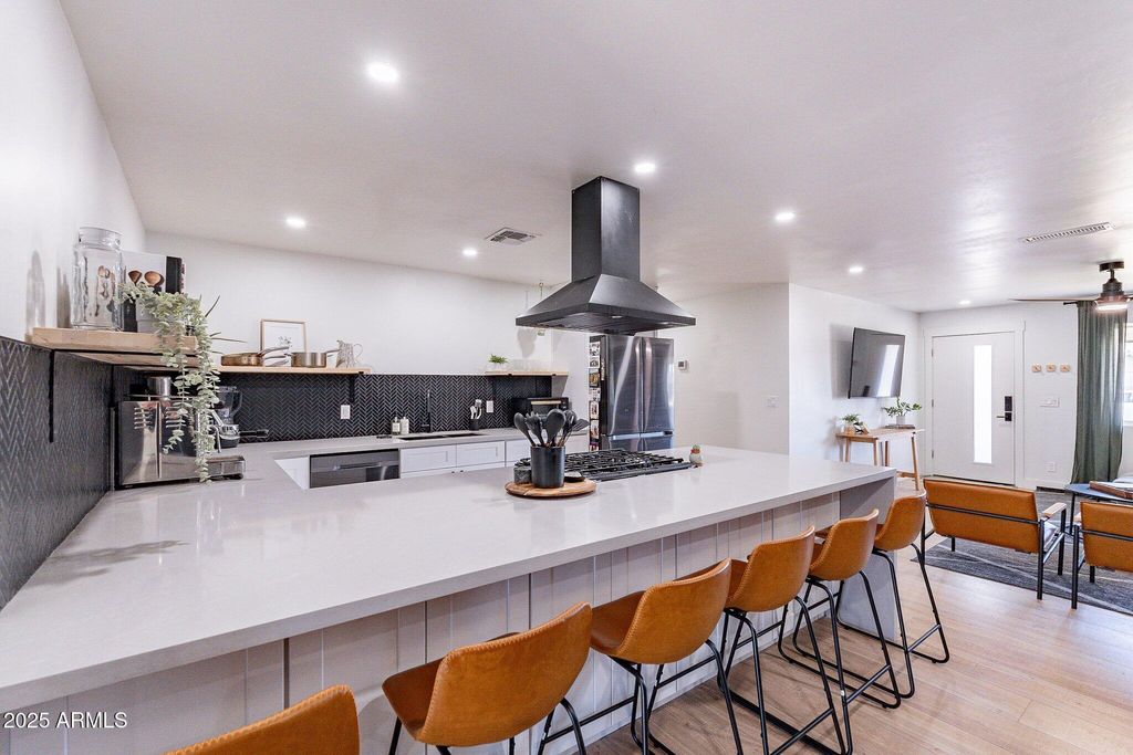 Photo of 380 W Shannon Street, Chandler, AZ 85225 (MLS # 6921265)
