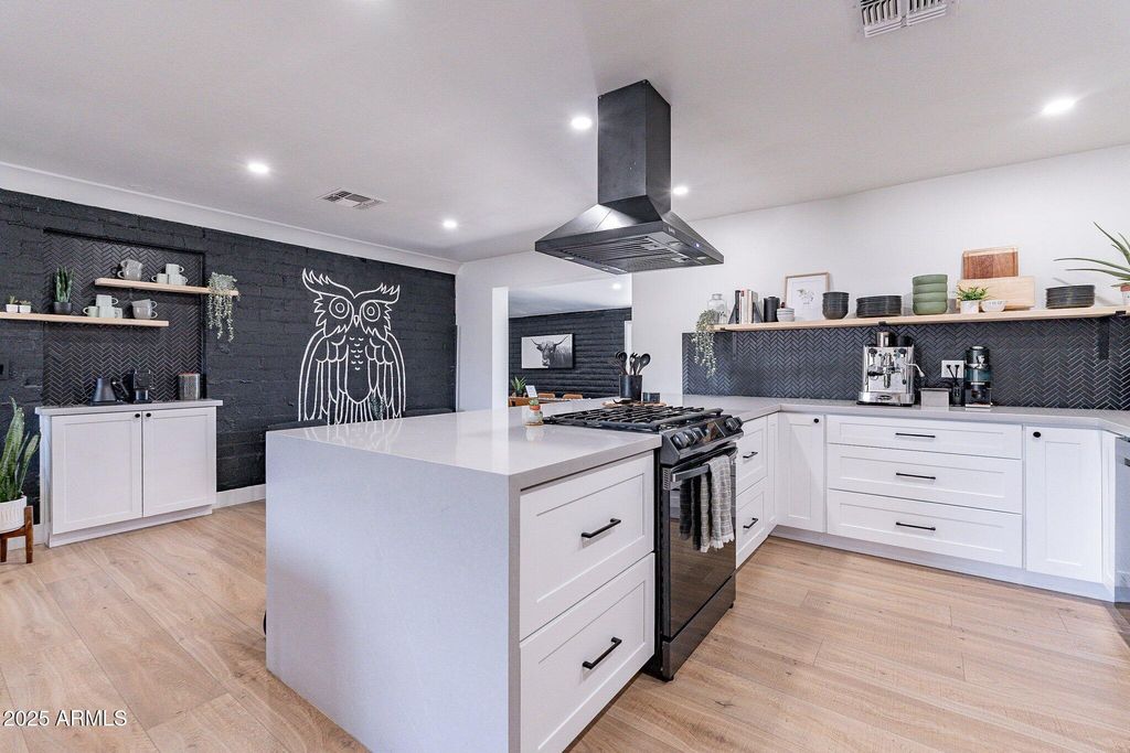 Photo of 380 W Shannon Street, Chandler, AZ 85225 (MLS # 6921265)