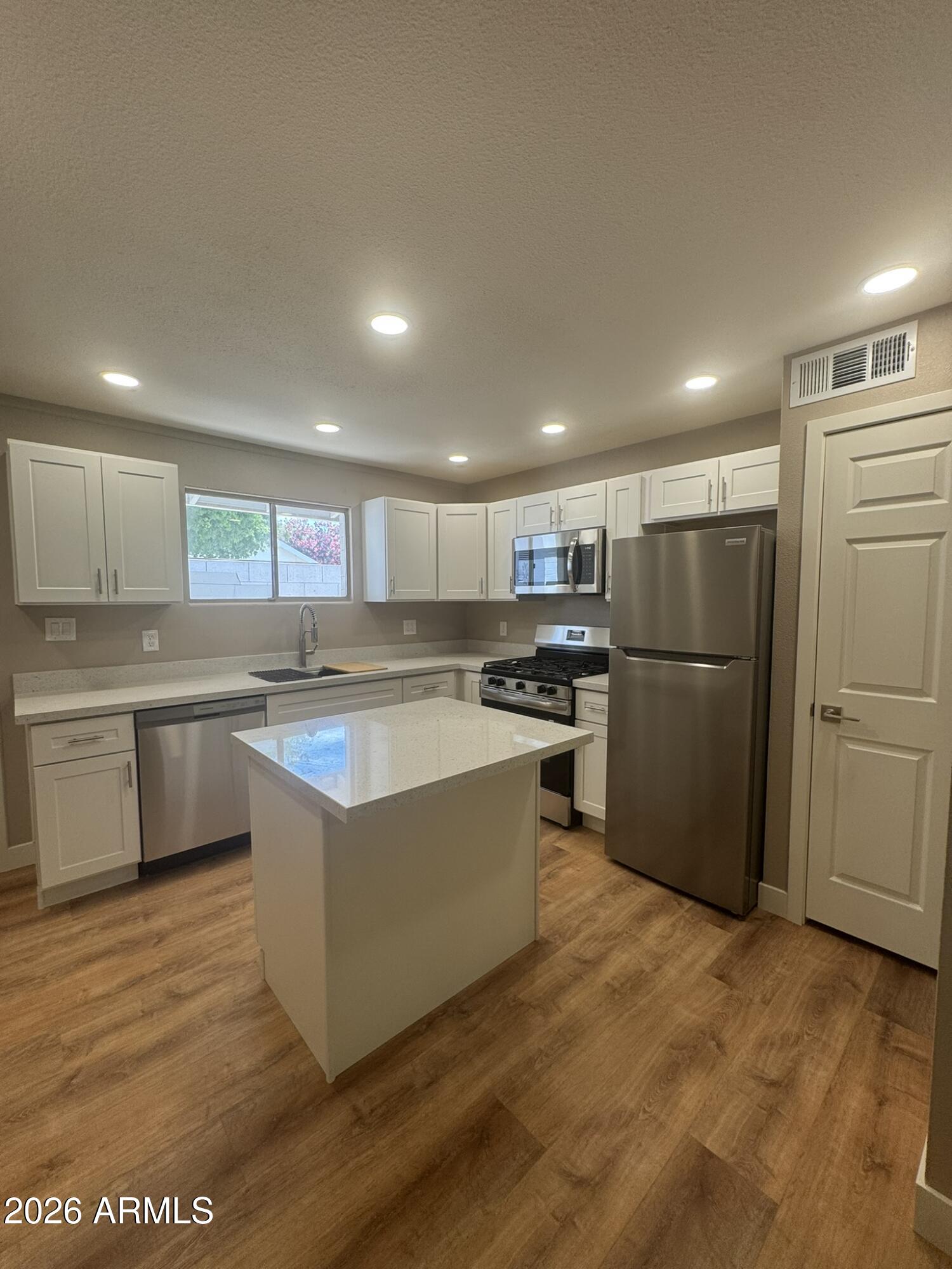 501 E Erie Street Apt B