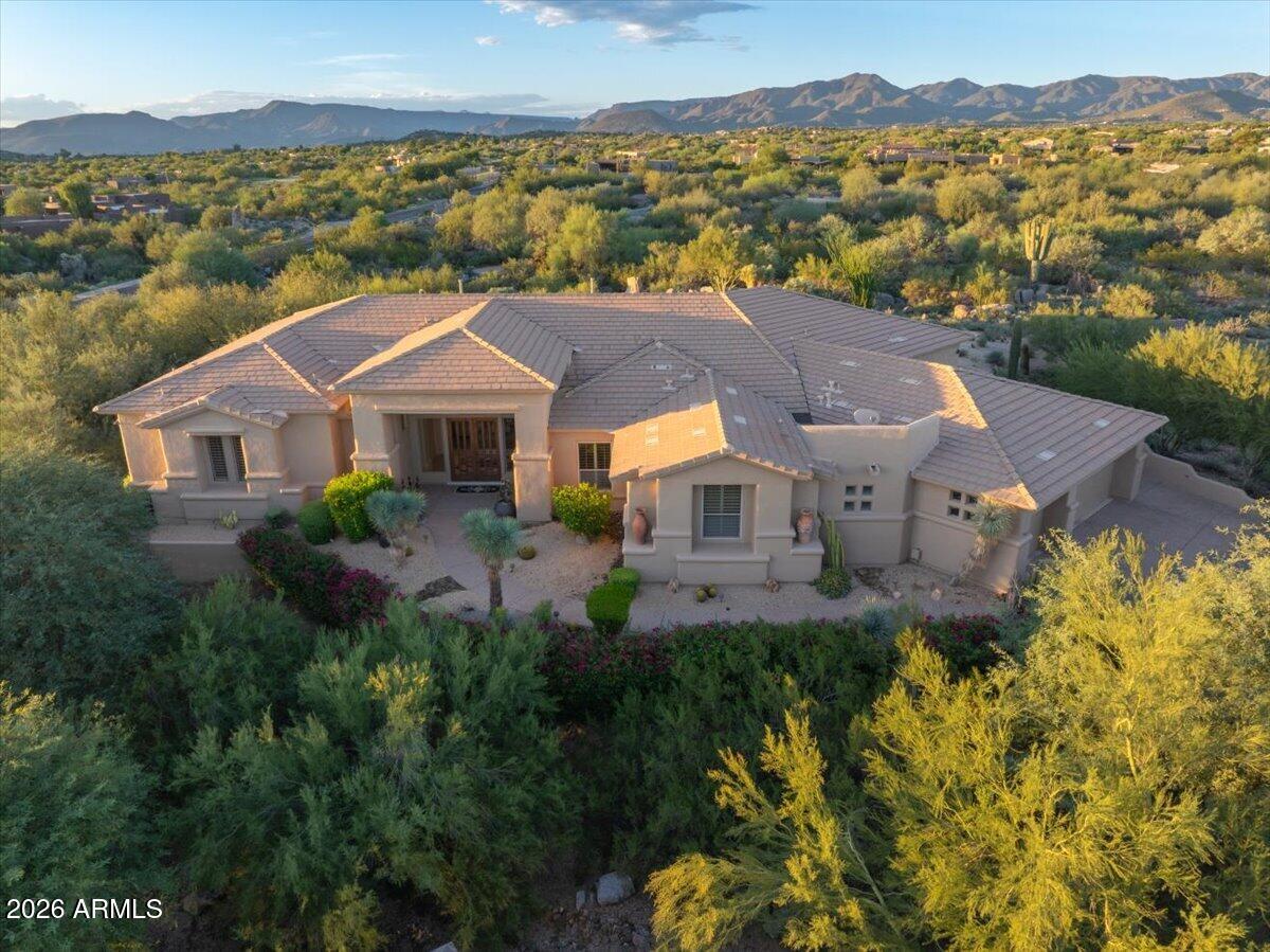8060 E HIGH POINT Drive