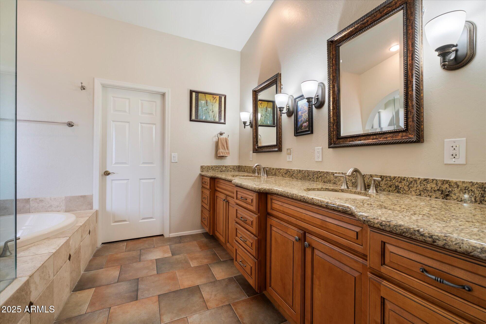 Phoenix, Arizona 85022, United States, 5 Bedrooms Bedrooms, ,3 BathroomsBathrooms,Residential,Active,132500