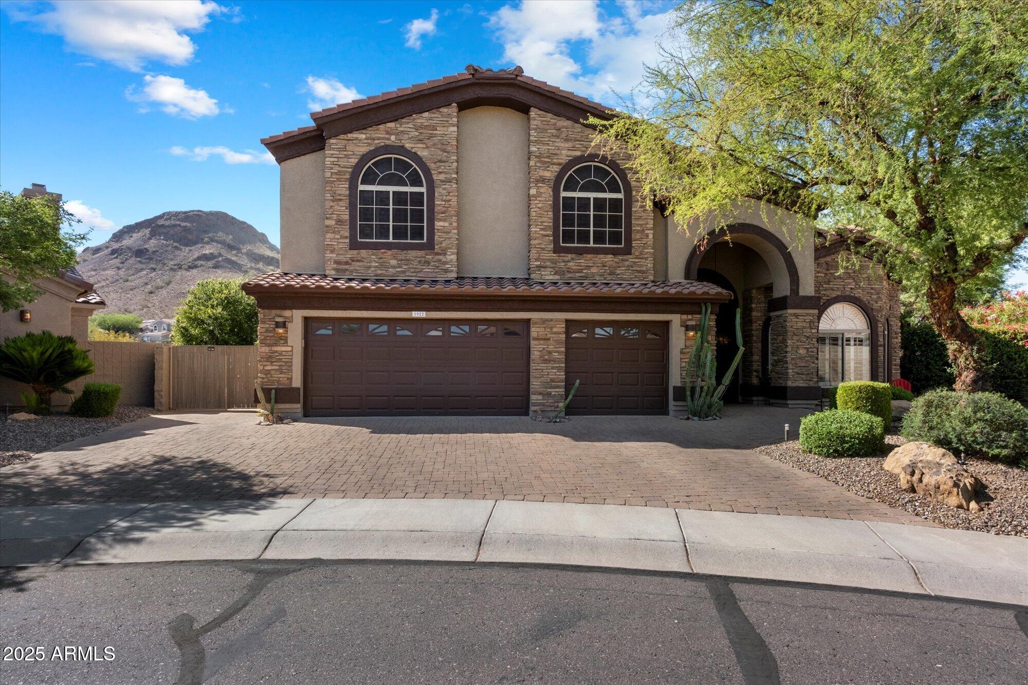 Phoenix, Arizona 85022, United States, 5 Bedrooms Bedrooms, ,3 BathroomsBathrooms,Residential,Active,132500