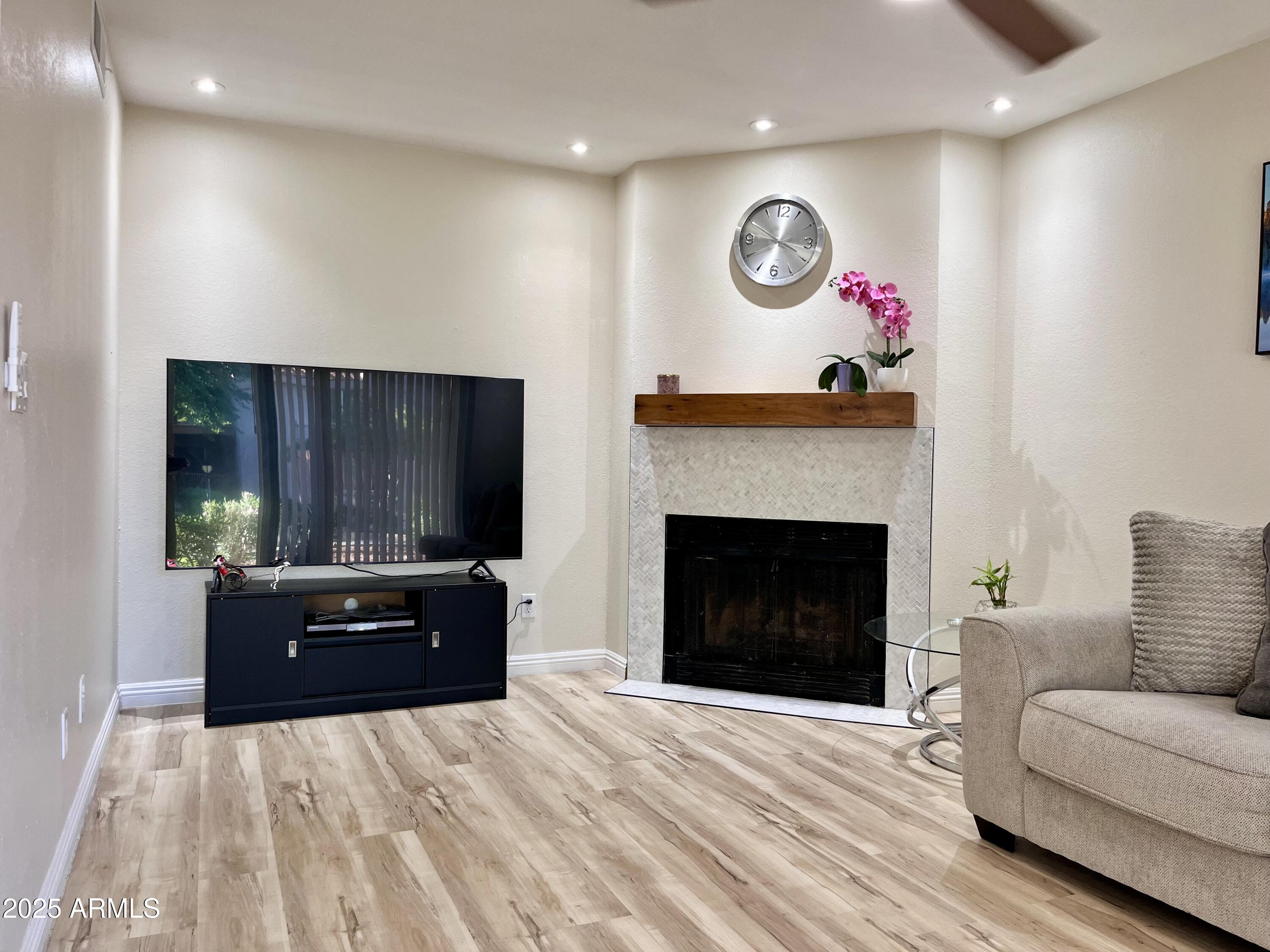 2834 S EXTENSION Road 1031