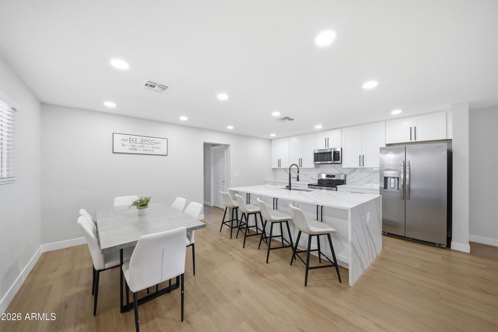 Photo of 564 W Dublin Street, Chandler, AZ 85225 (MLS # 6992710)