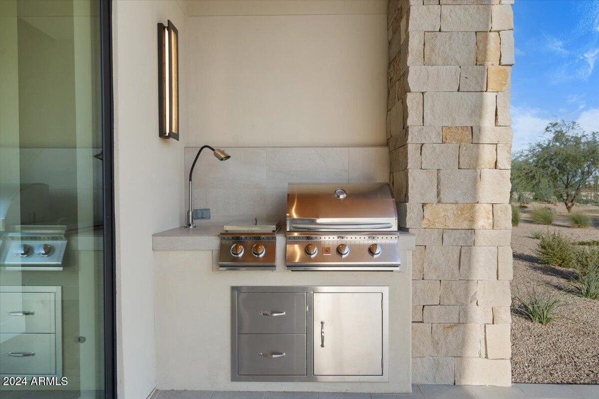 Ascent at the Phoenician Golf Villas - Residential