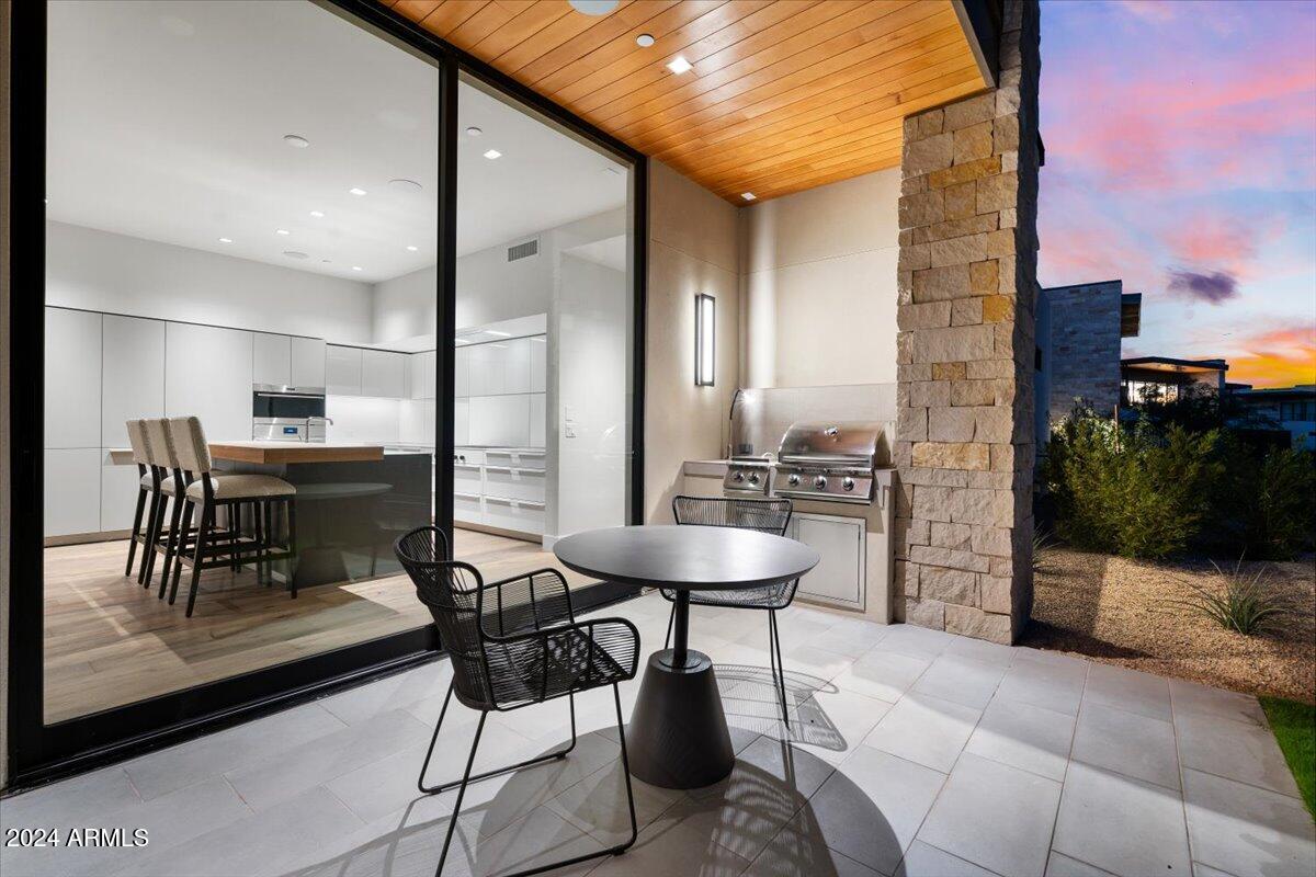 Ascent at the Phoenician Golf Villas - Residential