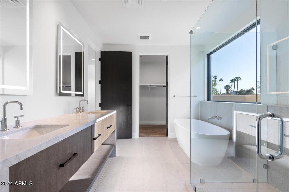 Ascent at the Phoenician Golf Villas - Residential