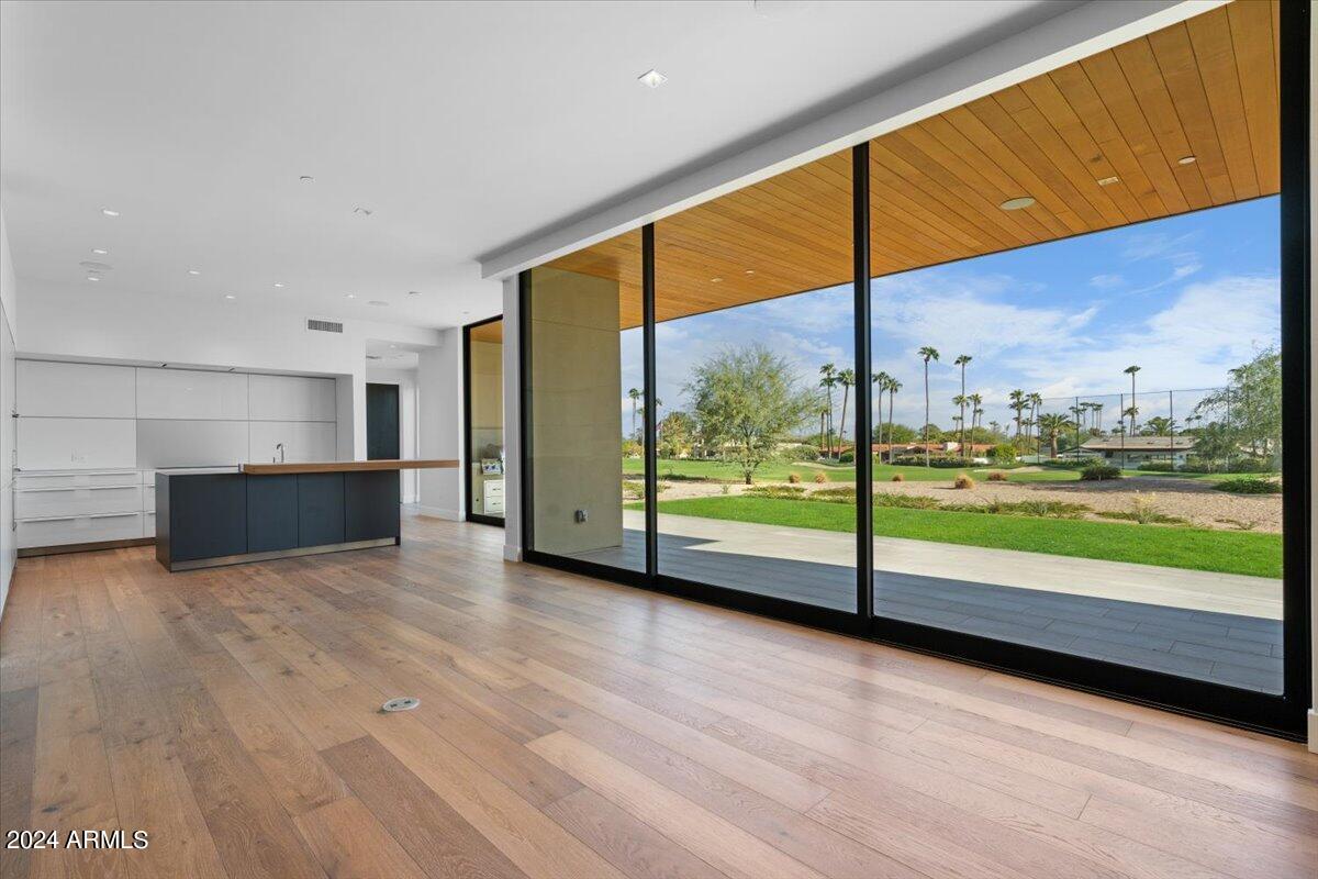 Ascent at the Phoenician Golf Villas - Residential